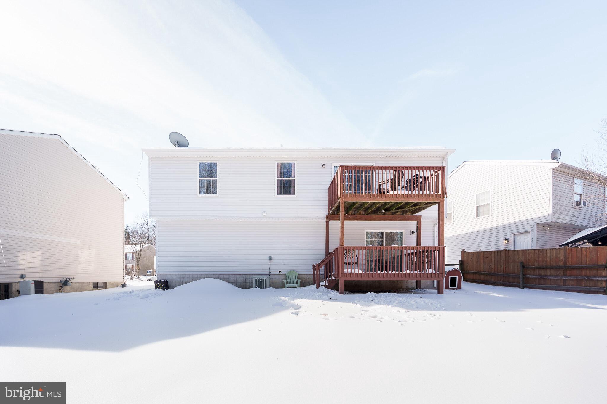 VILLAGE OF ELK RIDGE - Residential