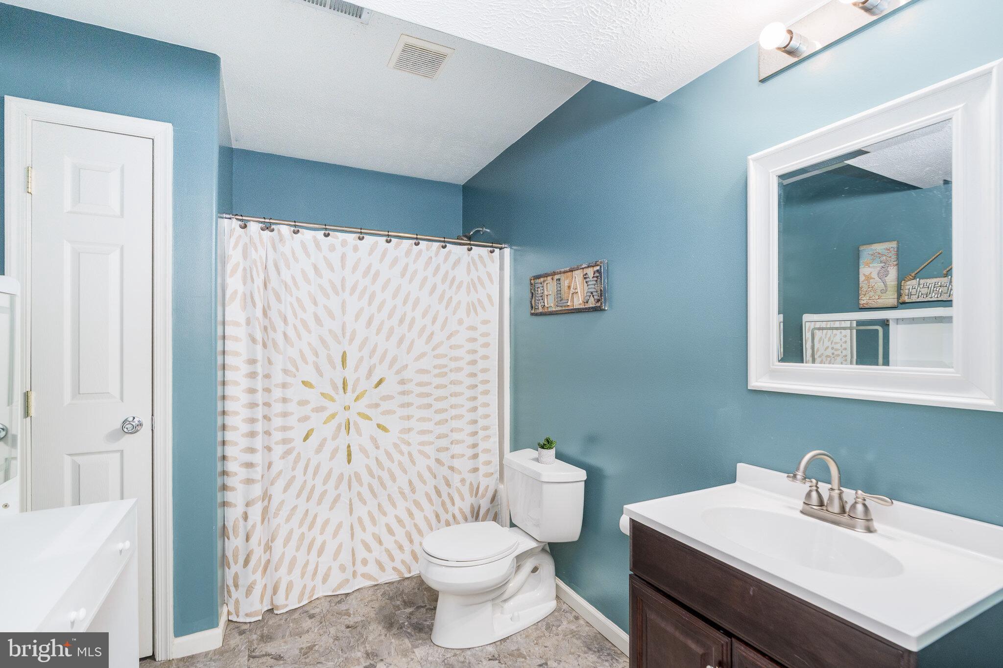 VILLAGE OF ELK RIDGE - Residential