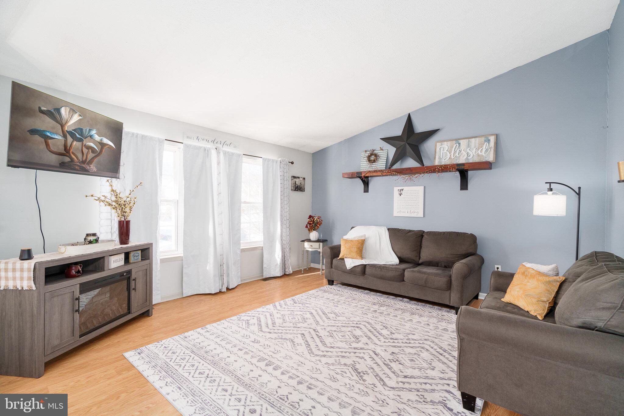 VILLAGE OF ELK RIDGE - Residential