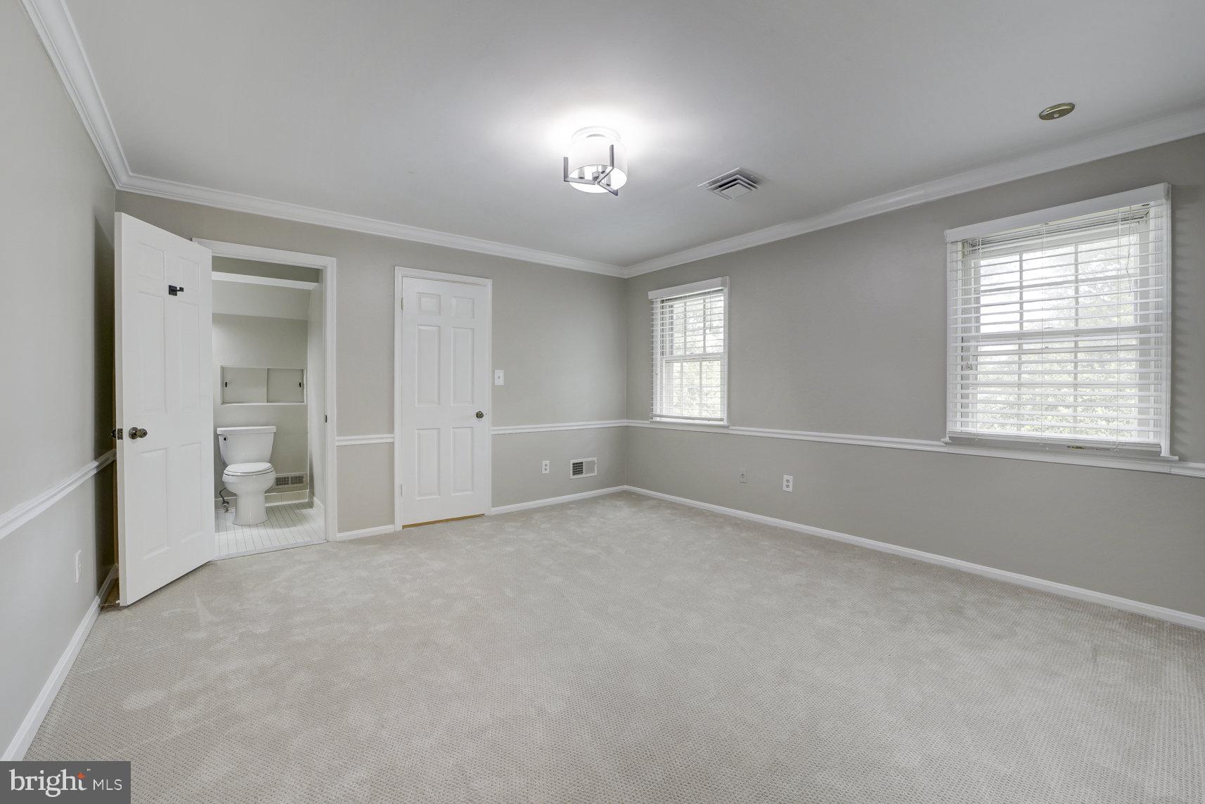 POTOMAC VILLAGE - Residential