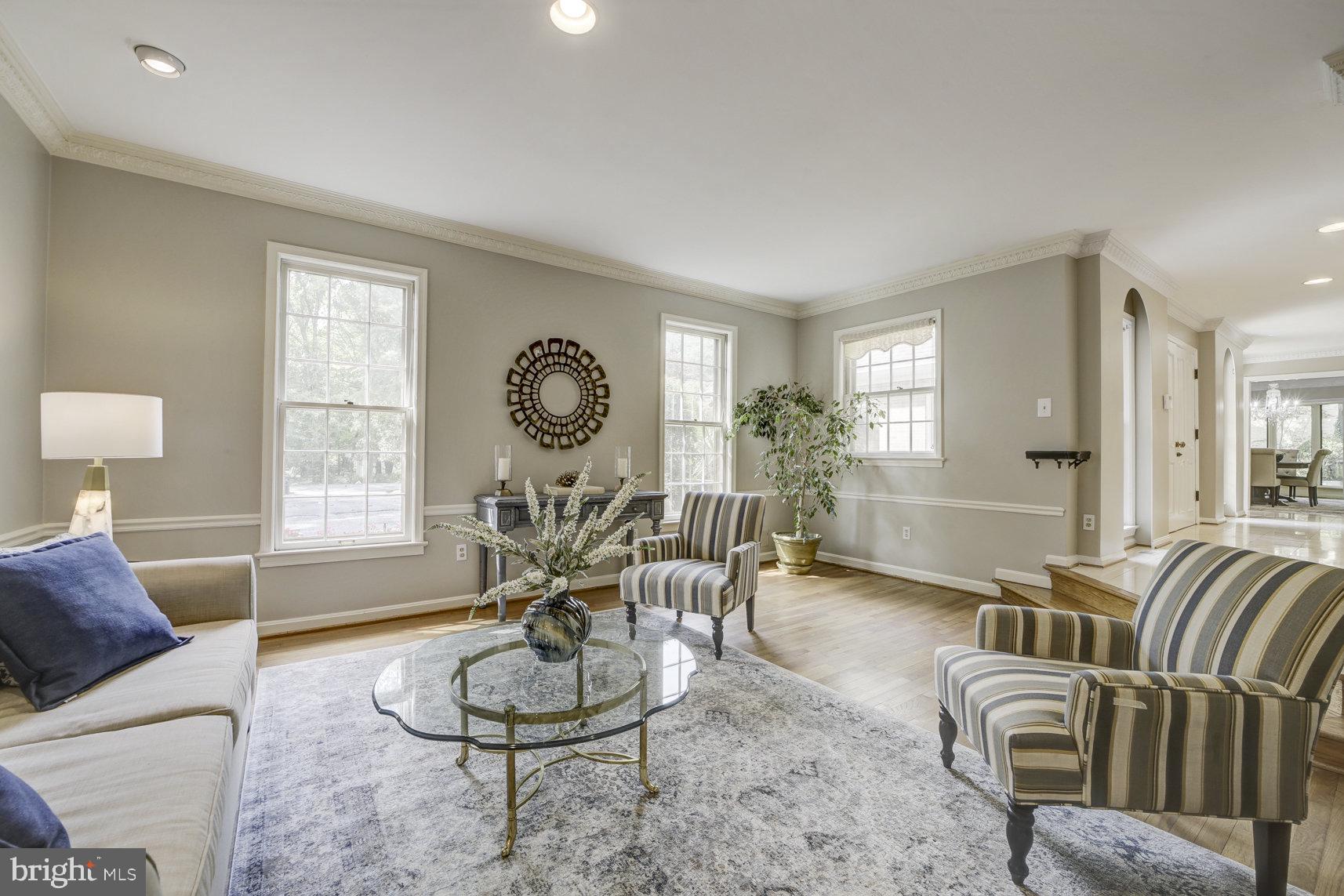 POTOMAC VILLAGE - Residential