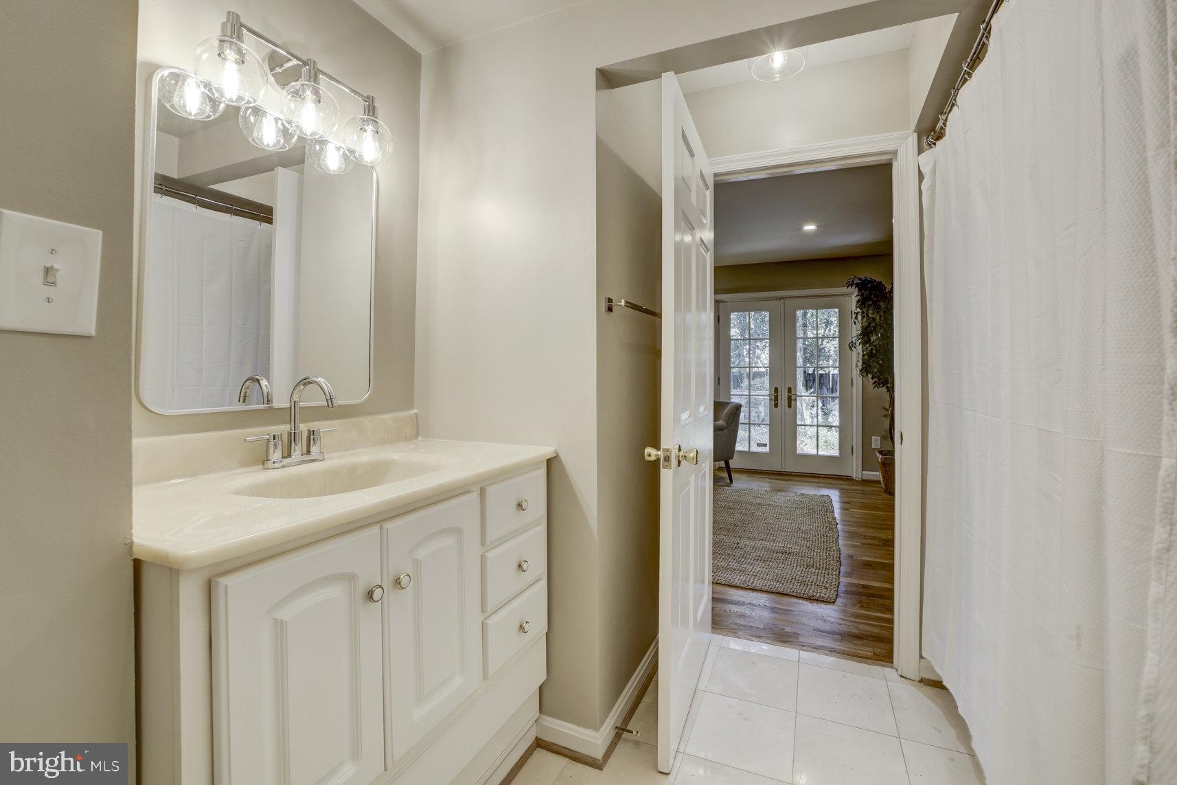 POTOMAC VILLAGE - Residential