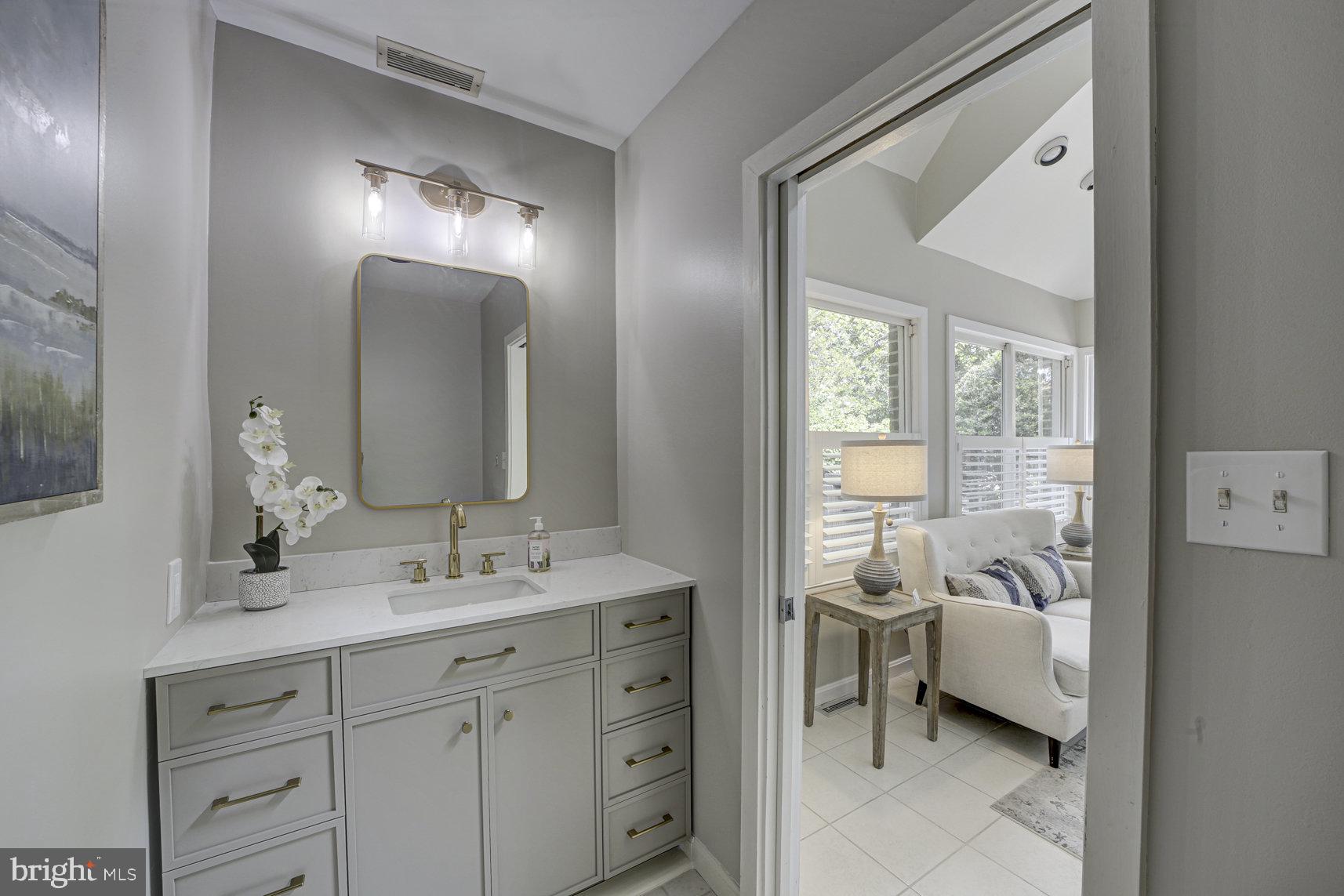 POTOMAC VILLAGE - Residential