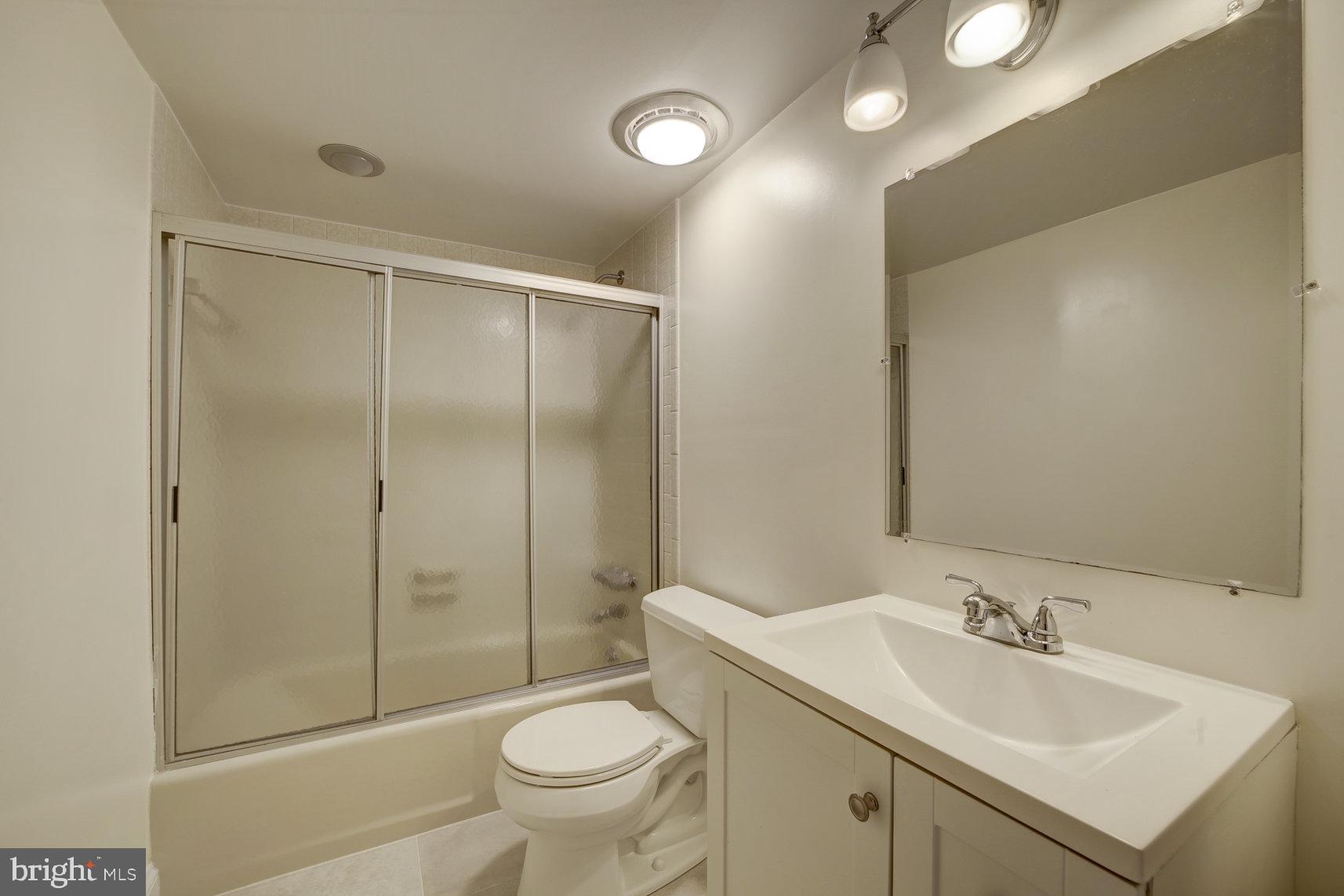 POTOMAC VILLAGE - Residential