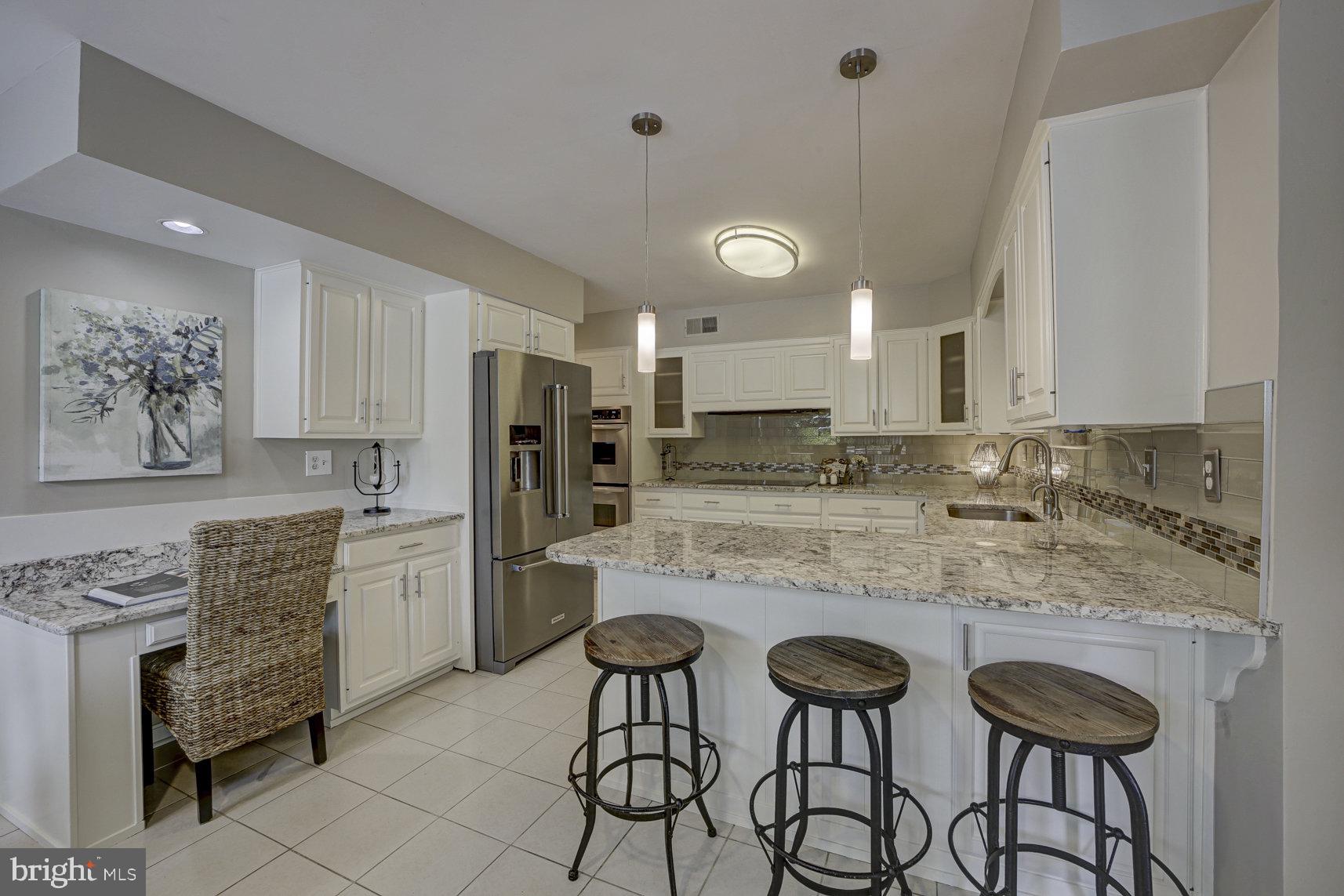 POTOMAC VILLAGE - Residential