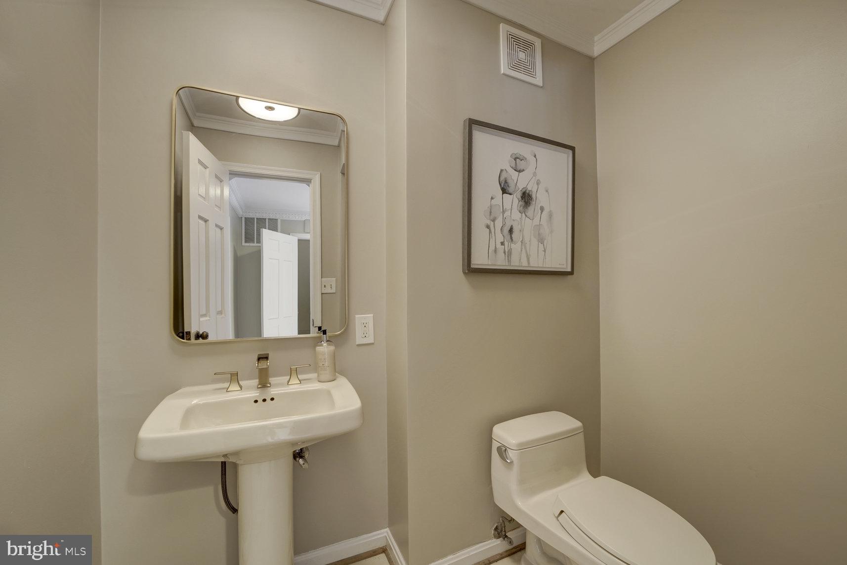 POTOMAC VILLAGE - Residential