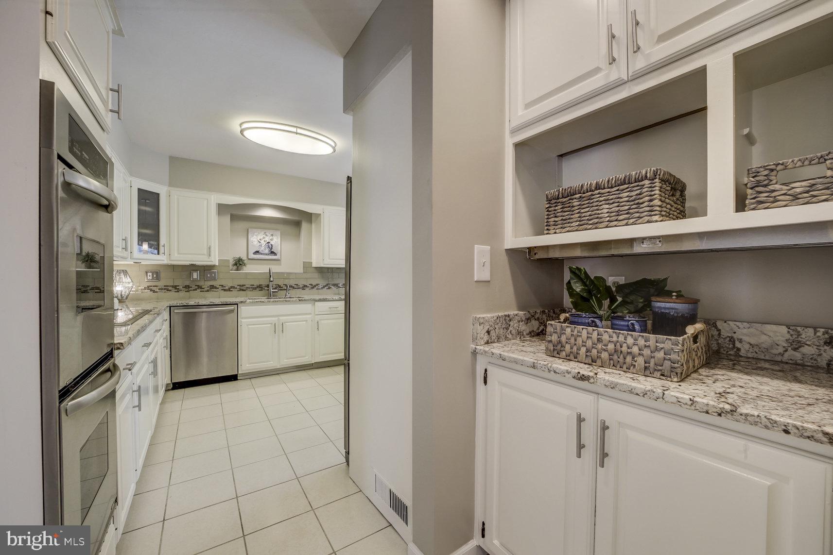 POTOMAC VILLAGE - Residential