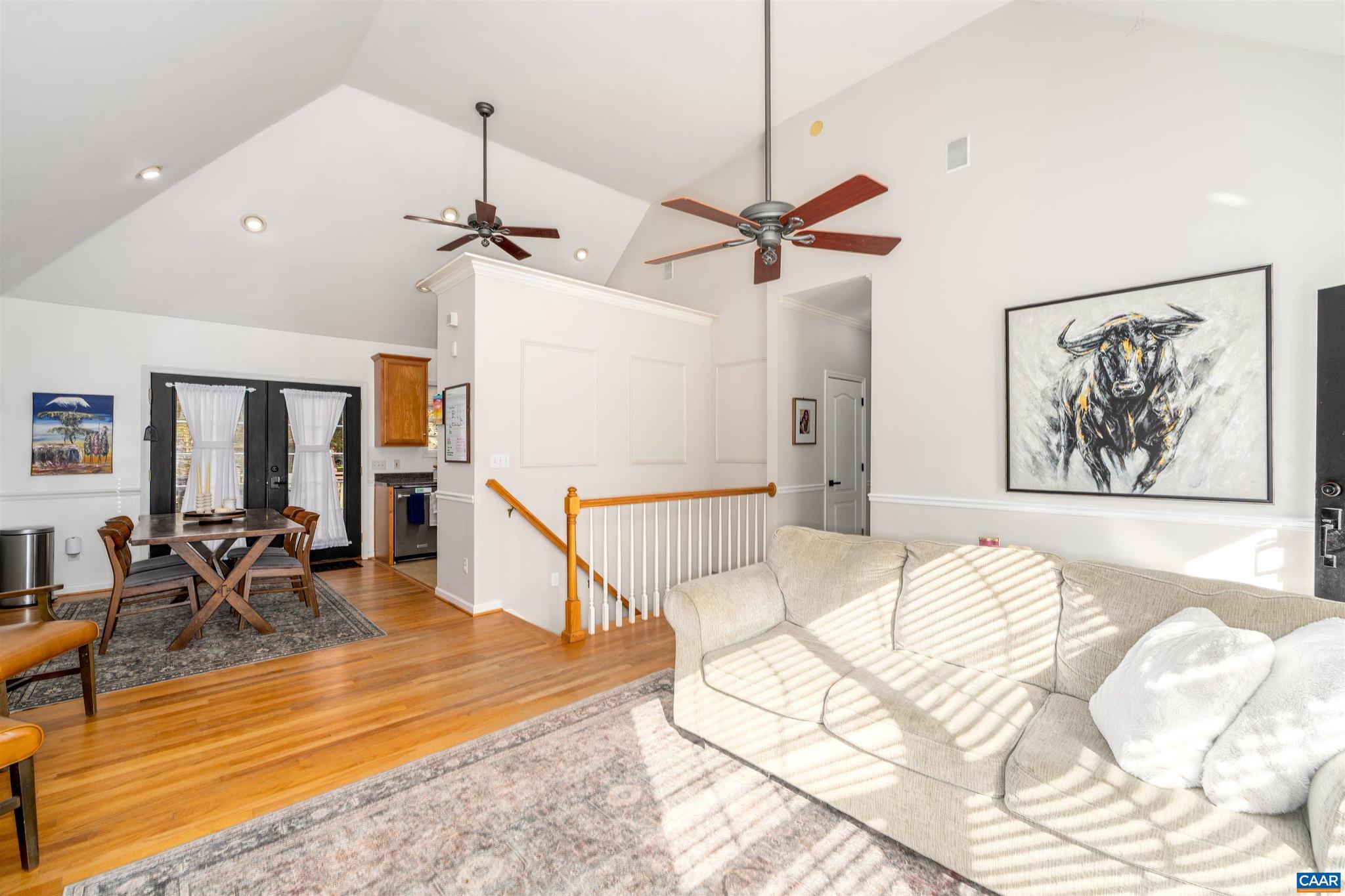 LAKE MONTICELLO - Residential