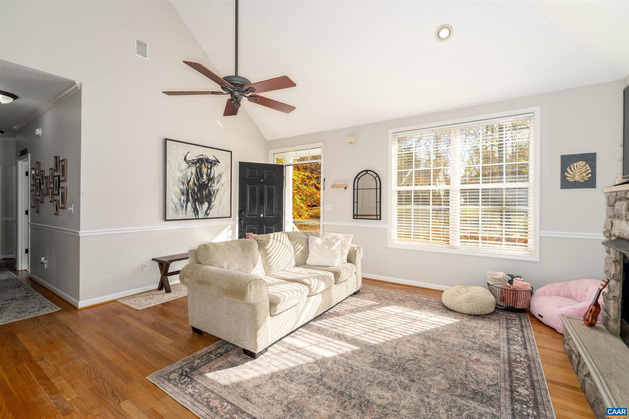 LAKE MONTICELLO - Residential