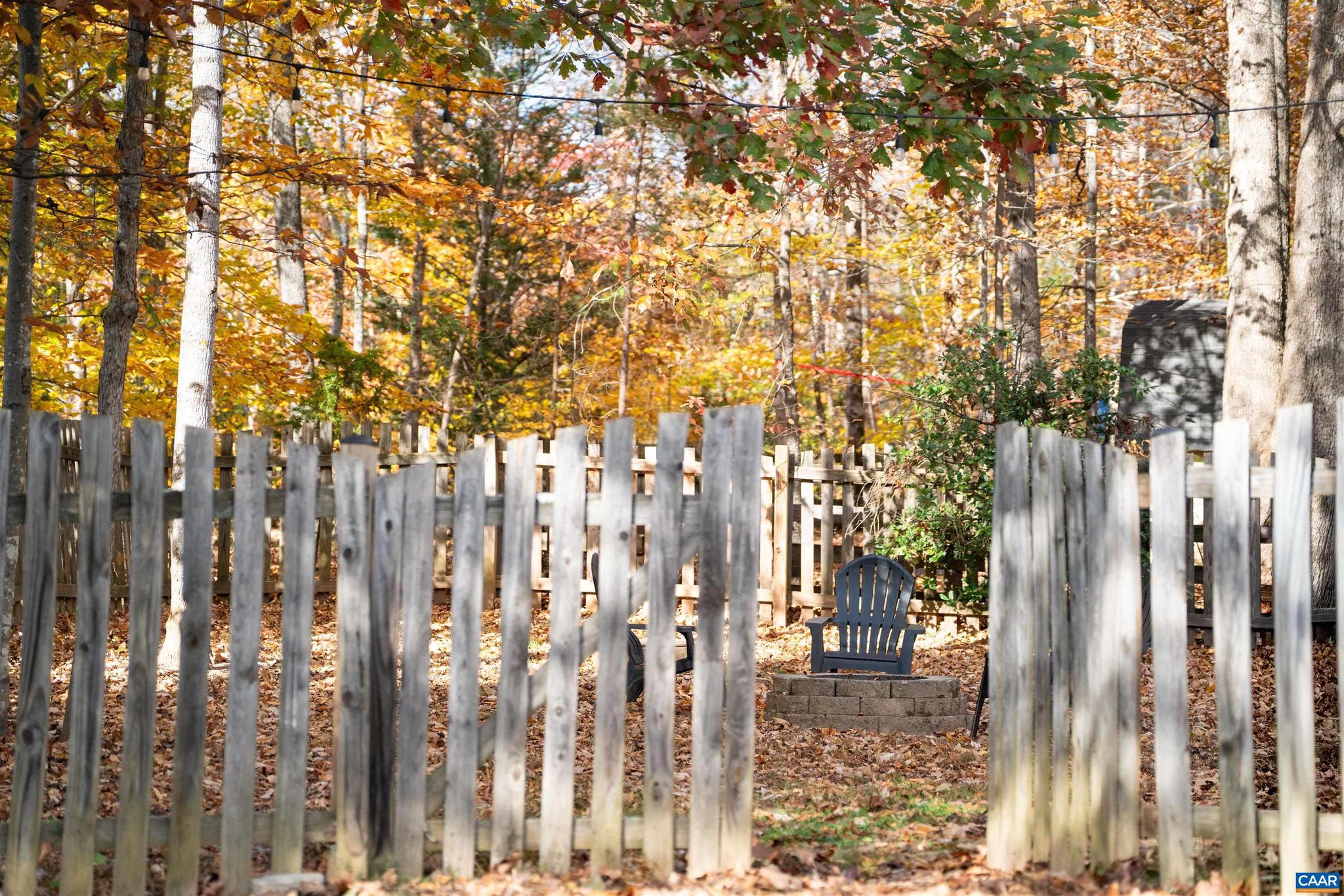 LAKE MONTICELLO - Residential