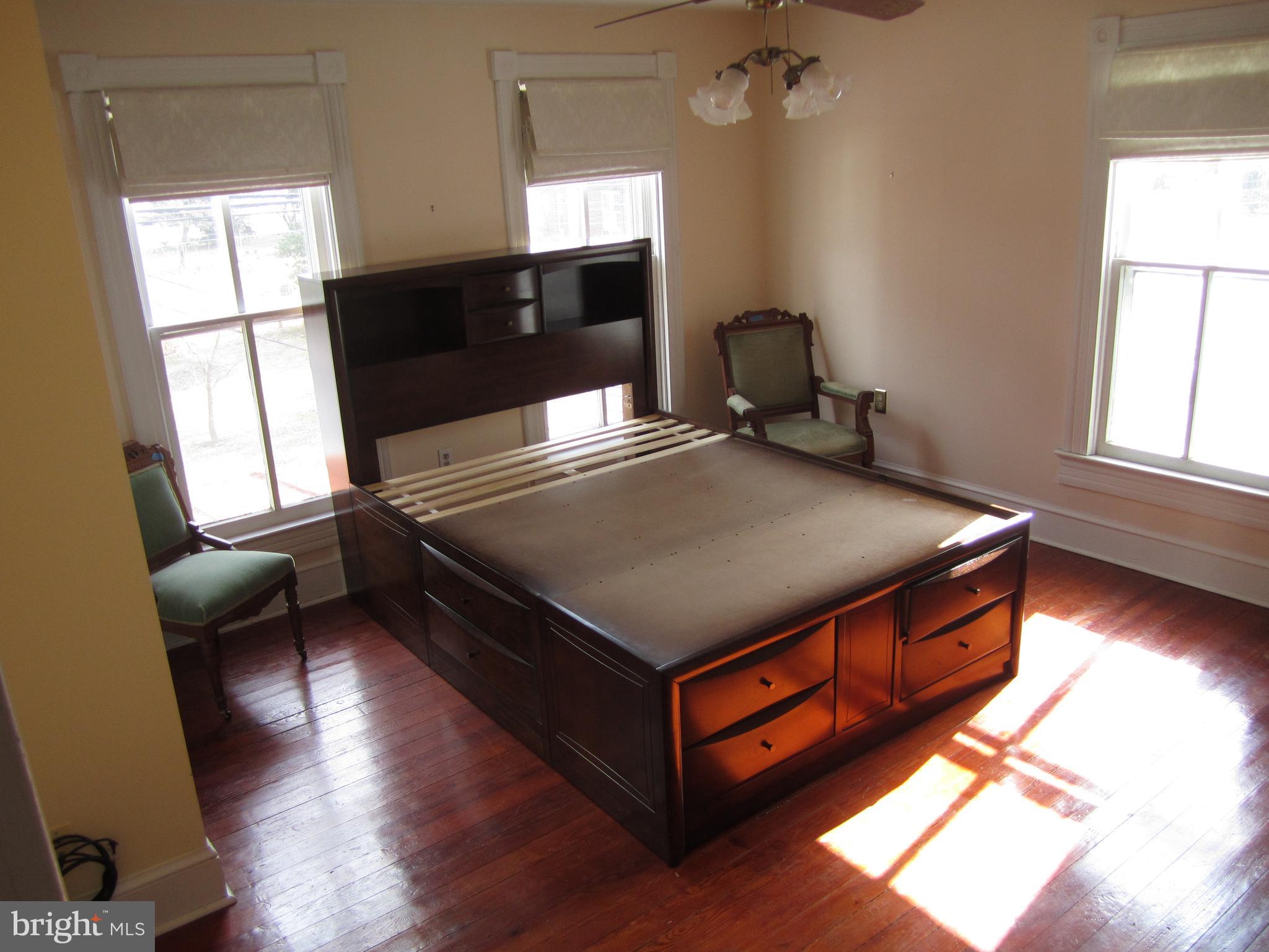 HISTORIC LAUREL - Residential