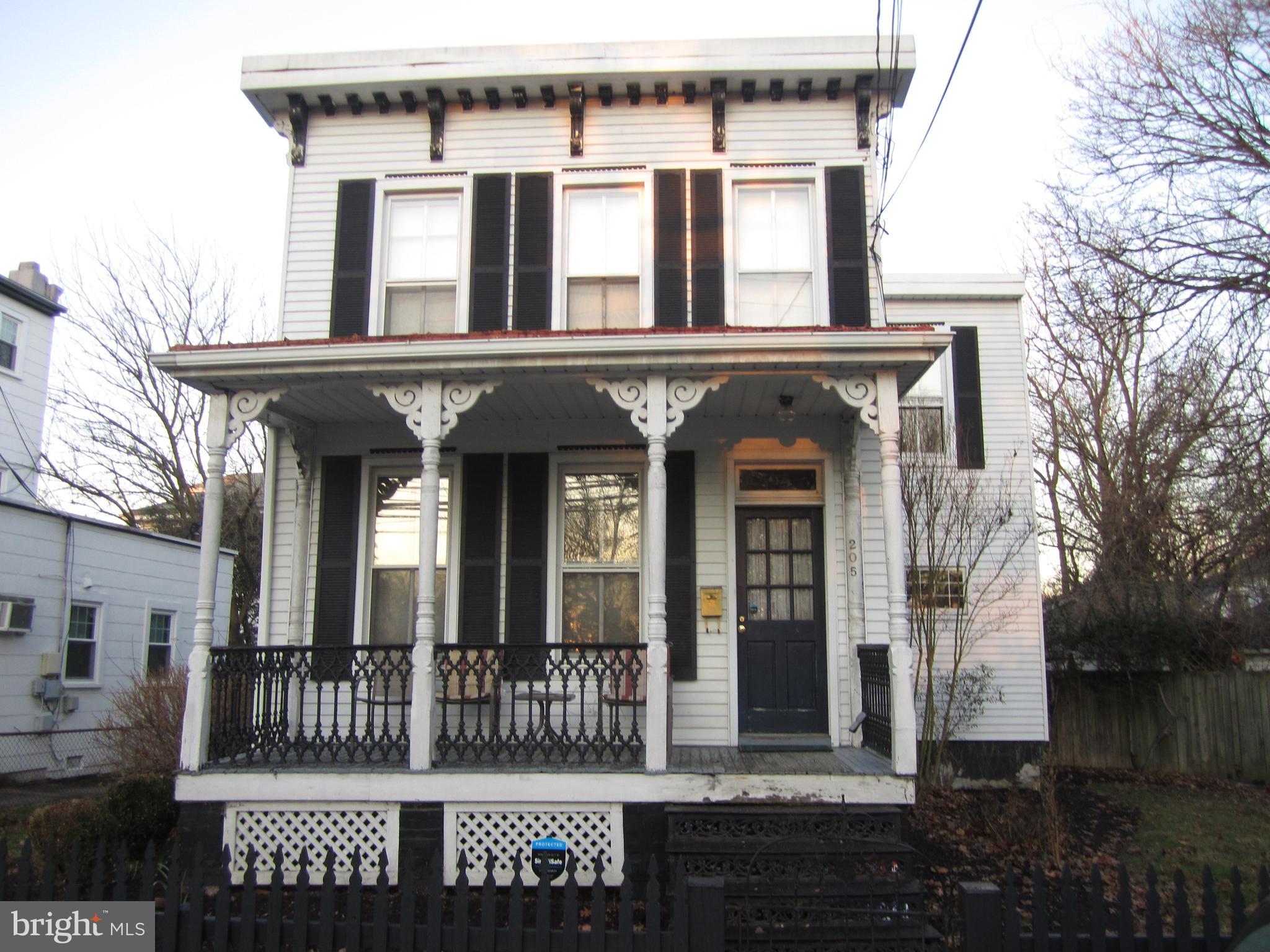 HISTORIC LAUREL - Residential