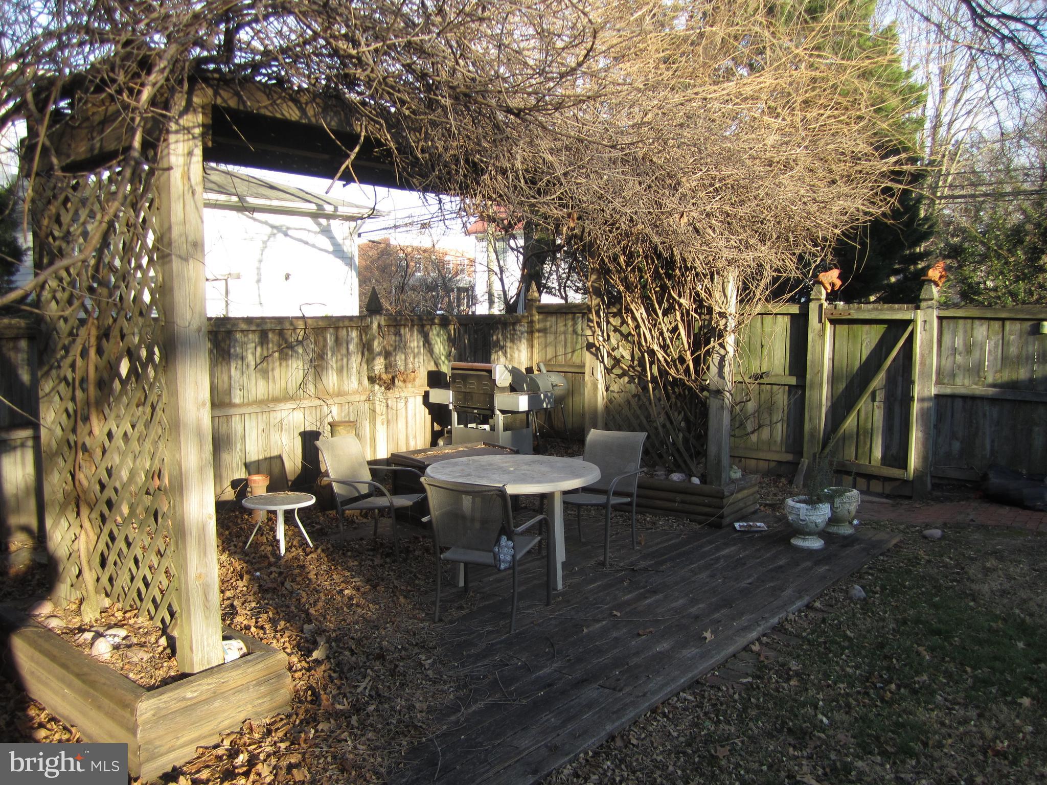 HISTORIC LAUREL - Residential