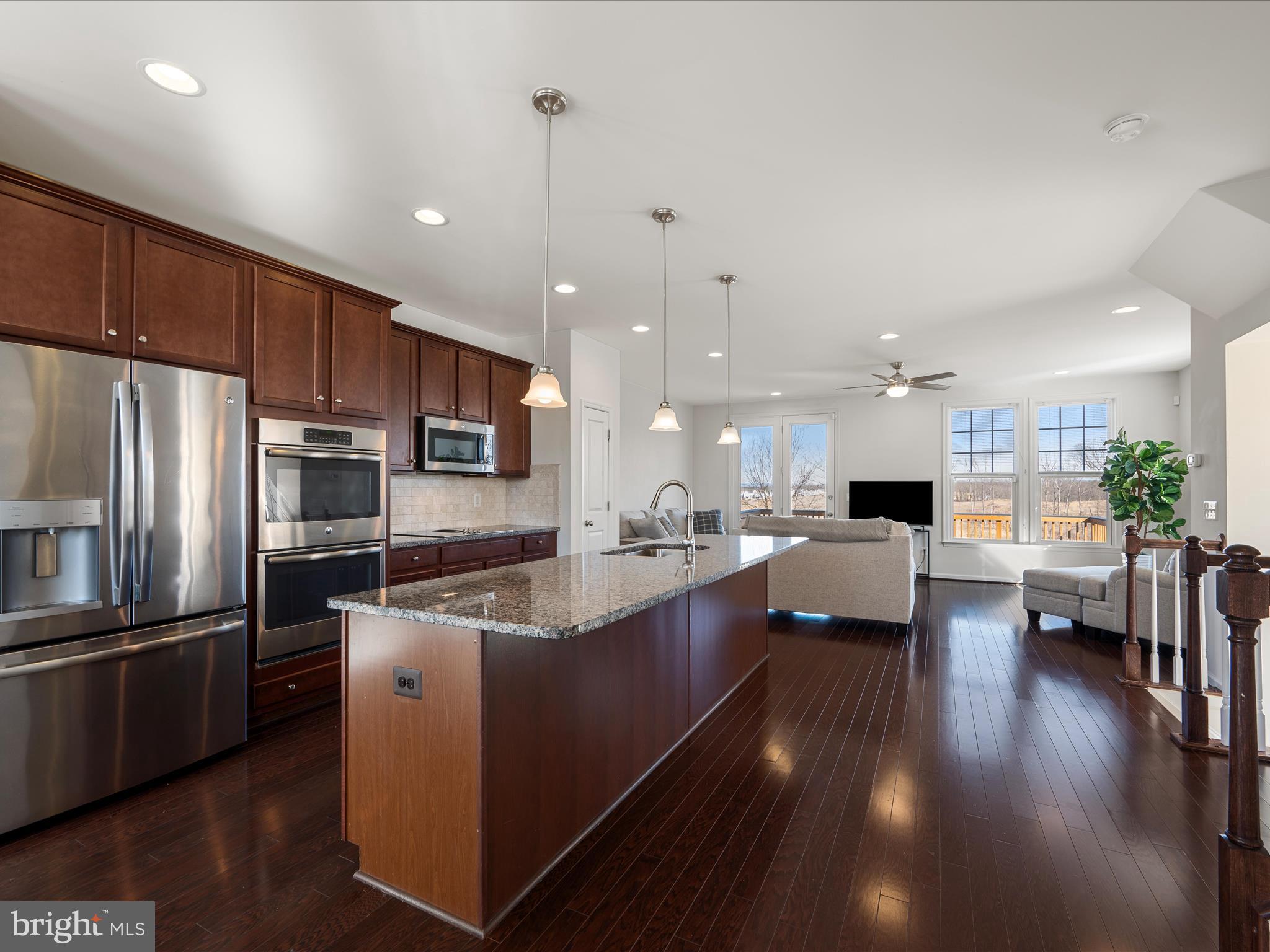 FIELDSTONE - Residential