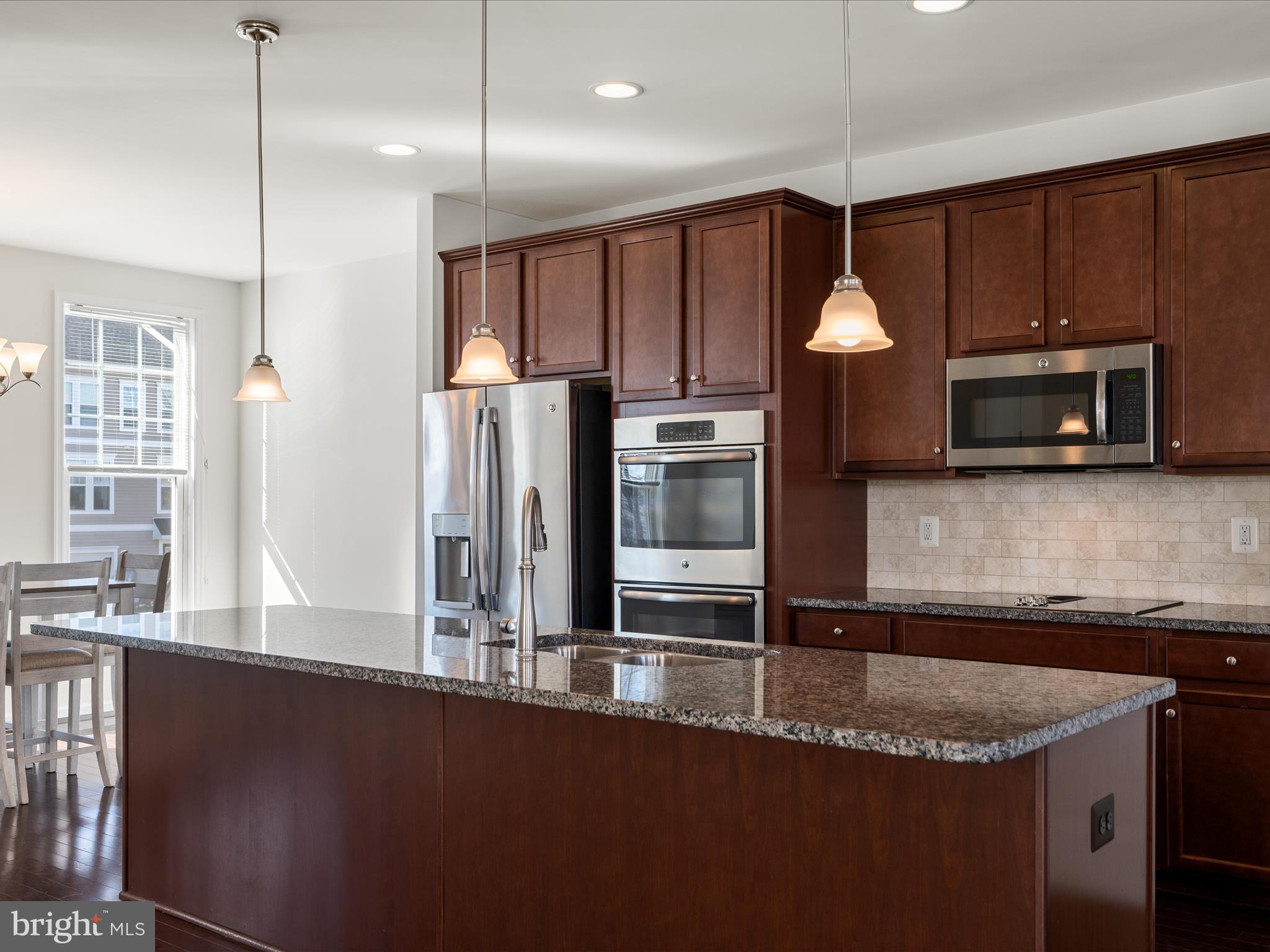 FIELDSTONE - Residential