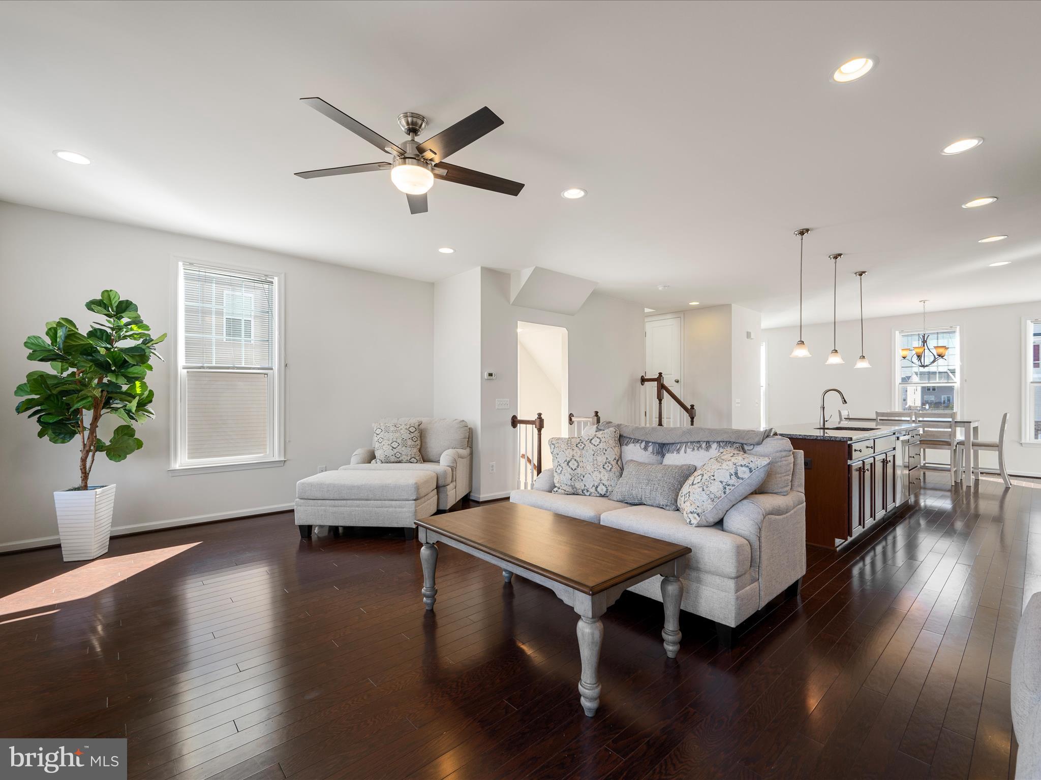 FIELDSTONE - Residential