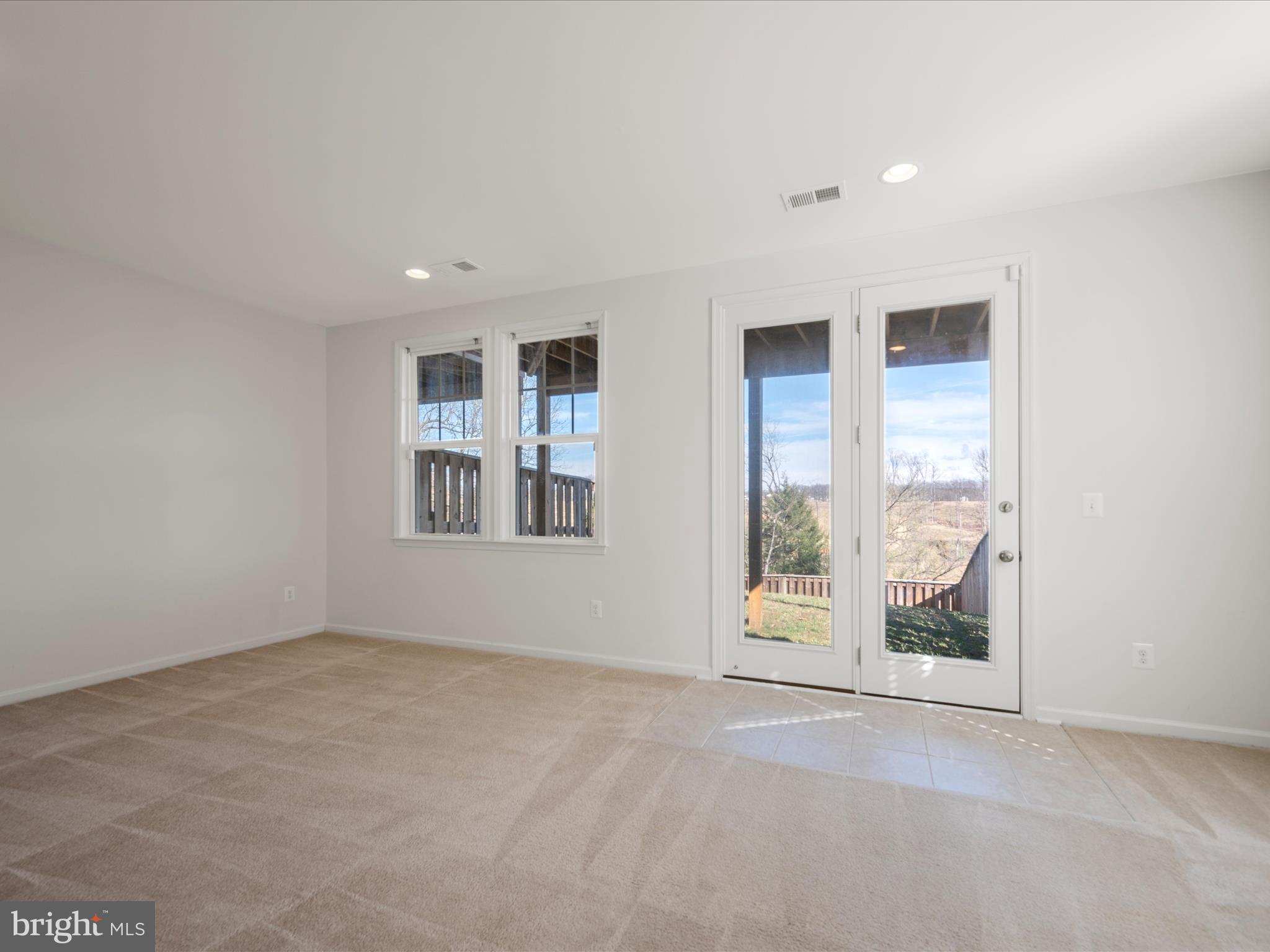 FIELDSTONE - Residential