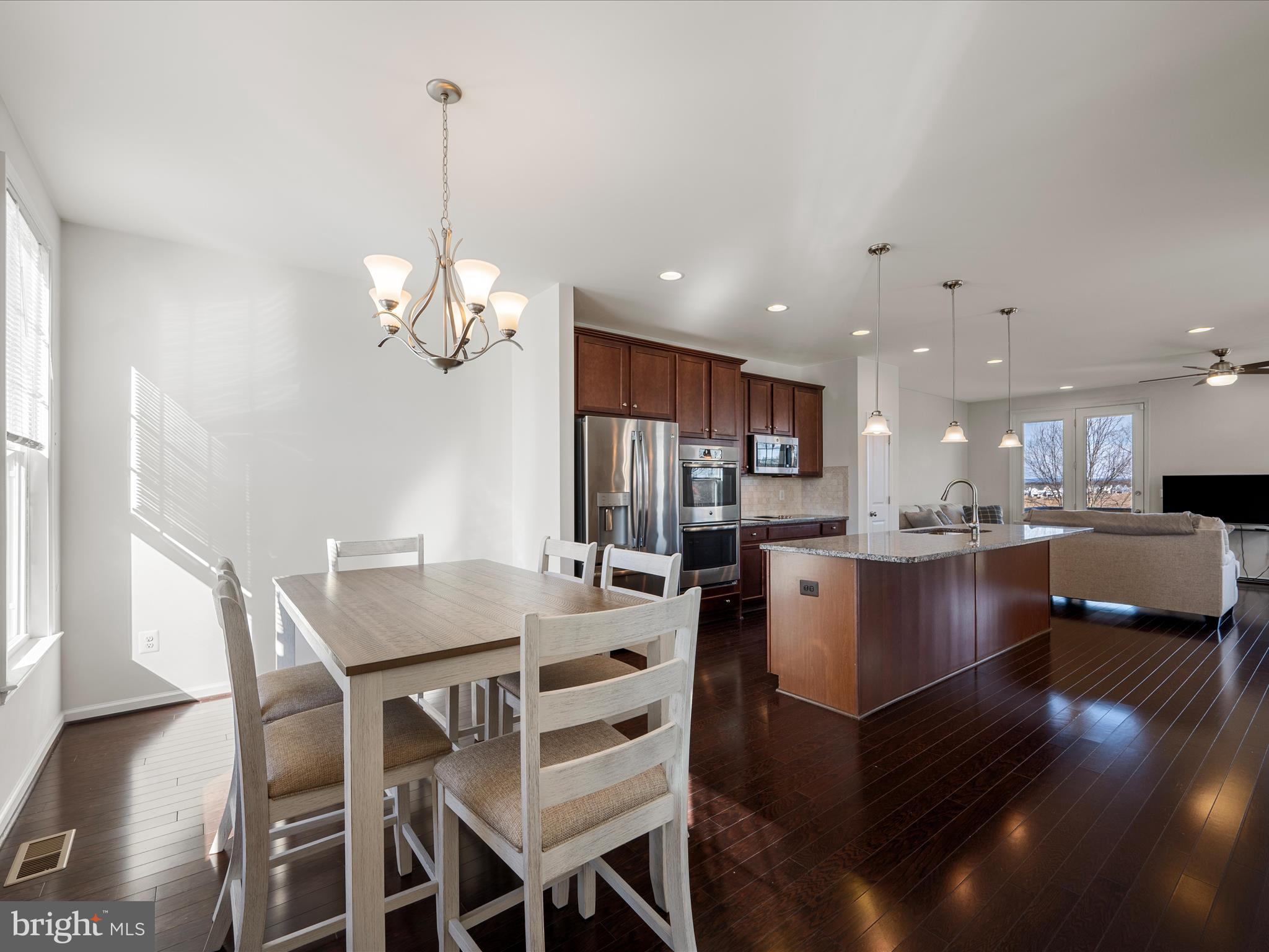 FIELDSTONE - Residential