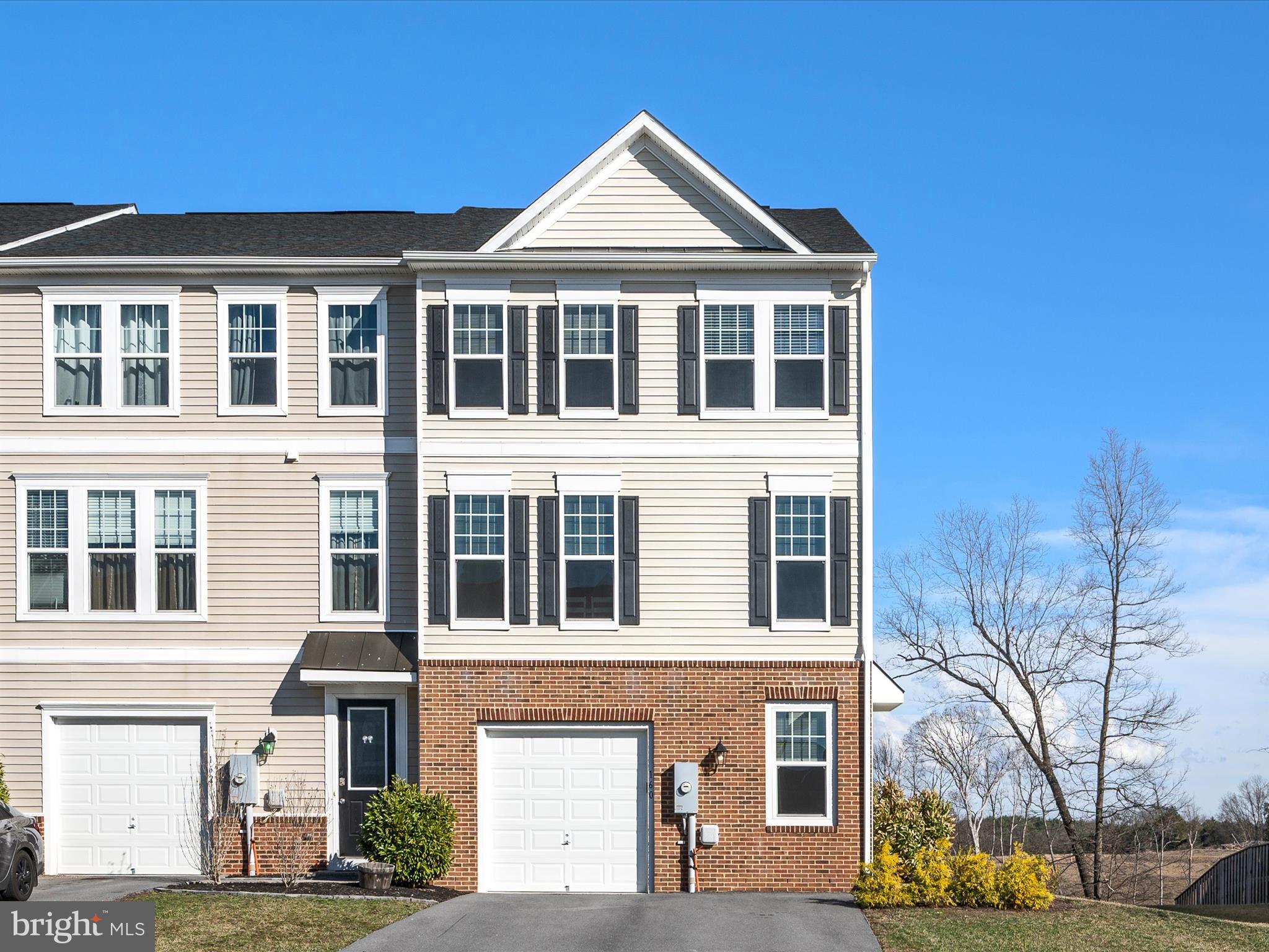 FIELDSTONE - Residential