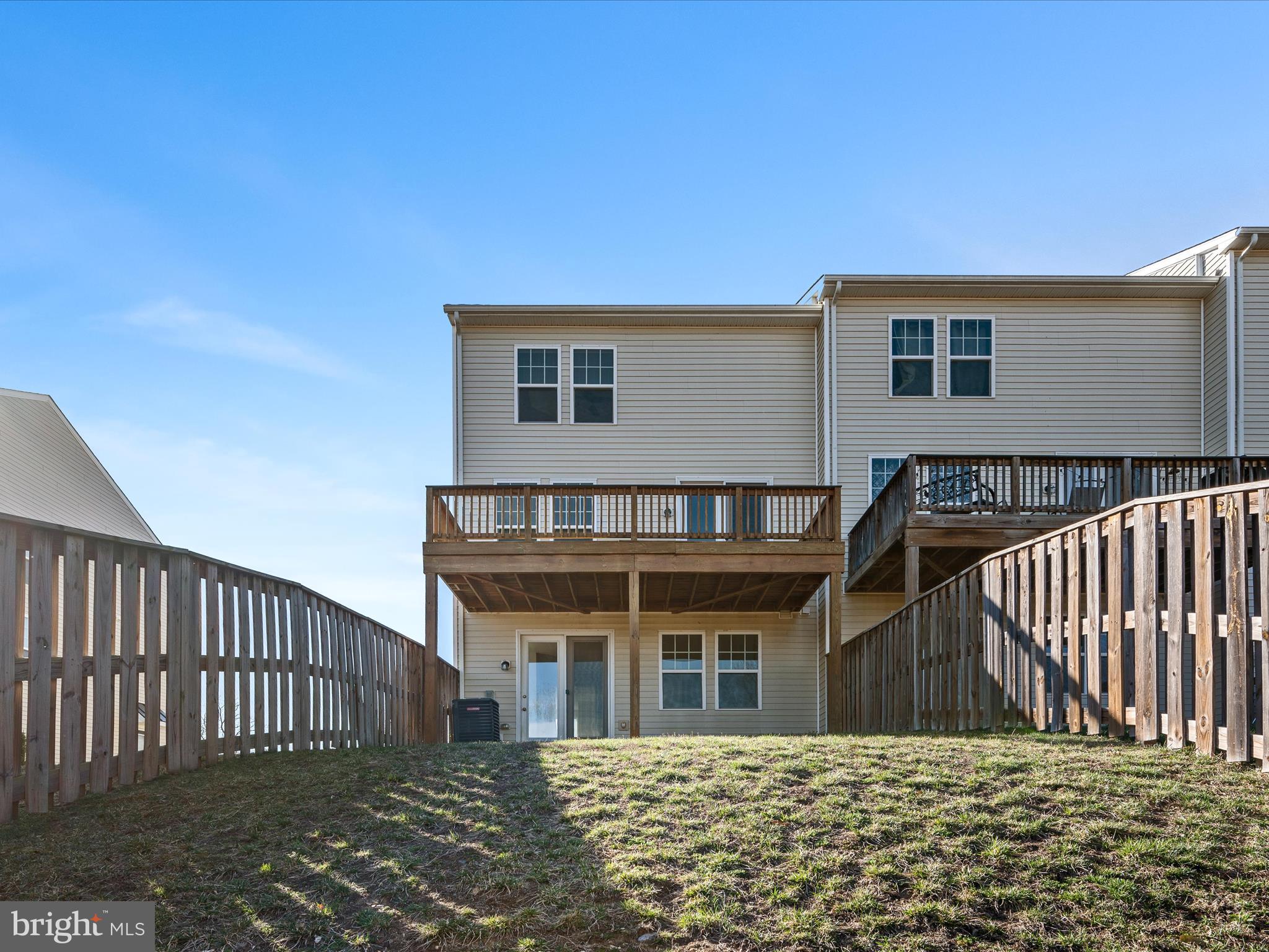 FIELDSTONE - Residential