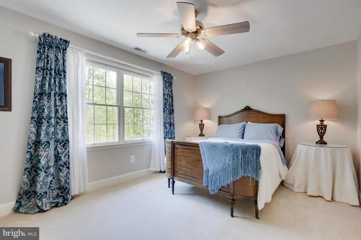 ANNAPOLIS PRESERVE - Residential