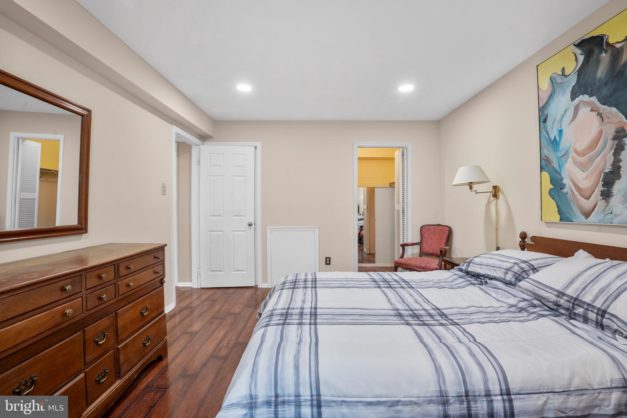 BELMONT STATION - Residential