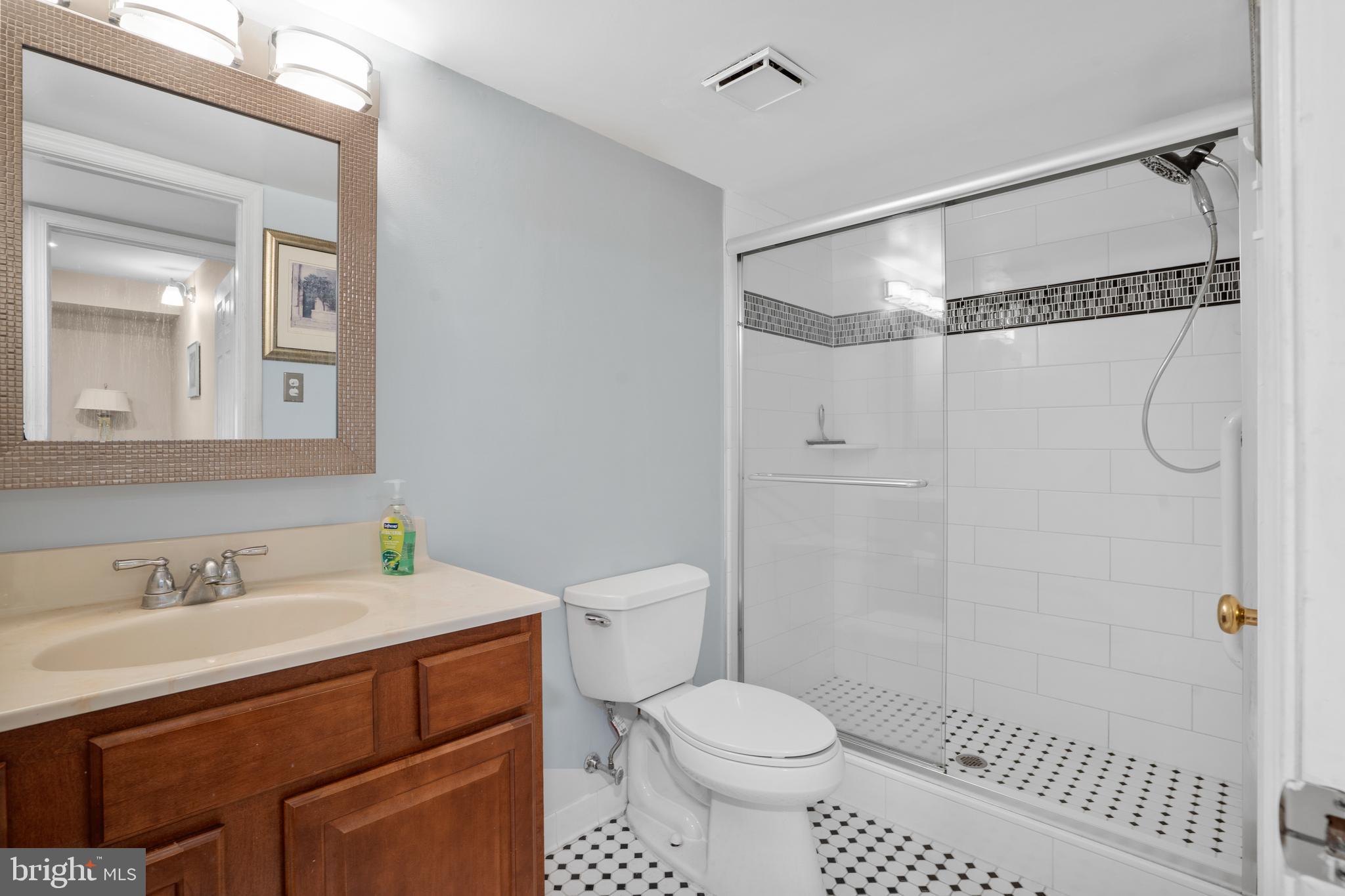 BELMONT STATION - Residential