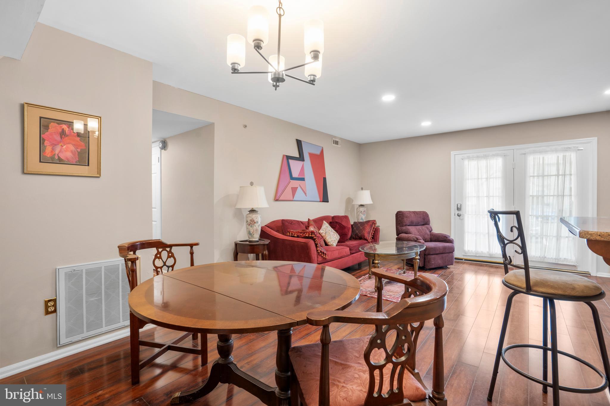 BELMONT STATION - Residential