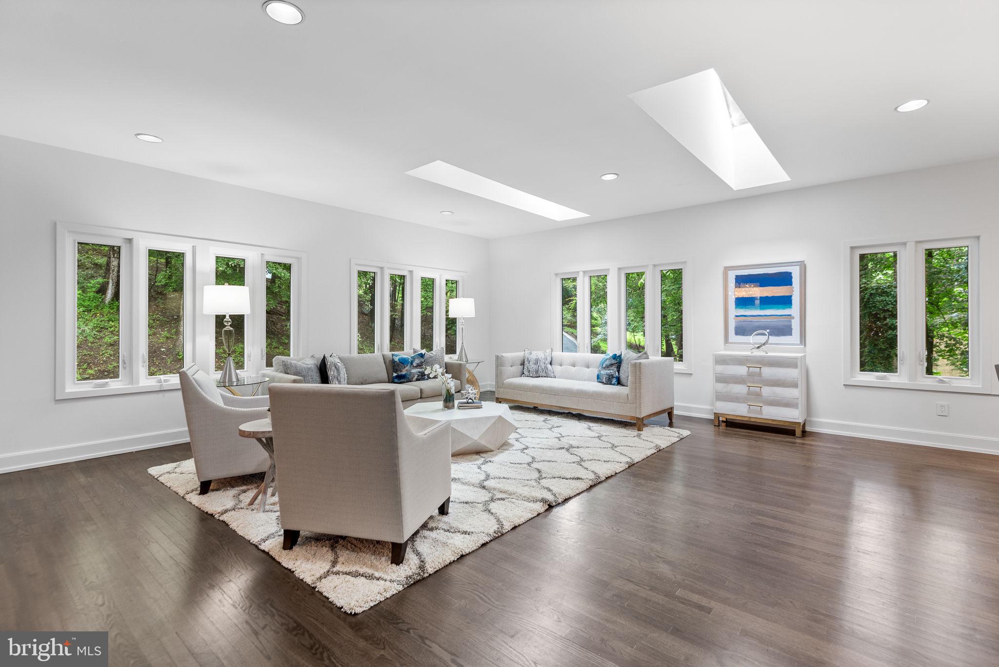 THE PALISADES - Residential