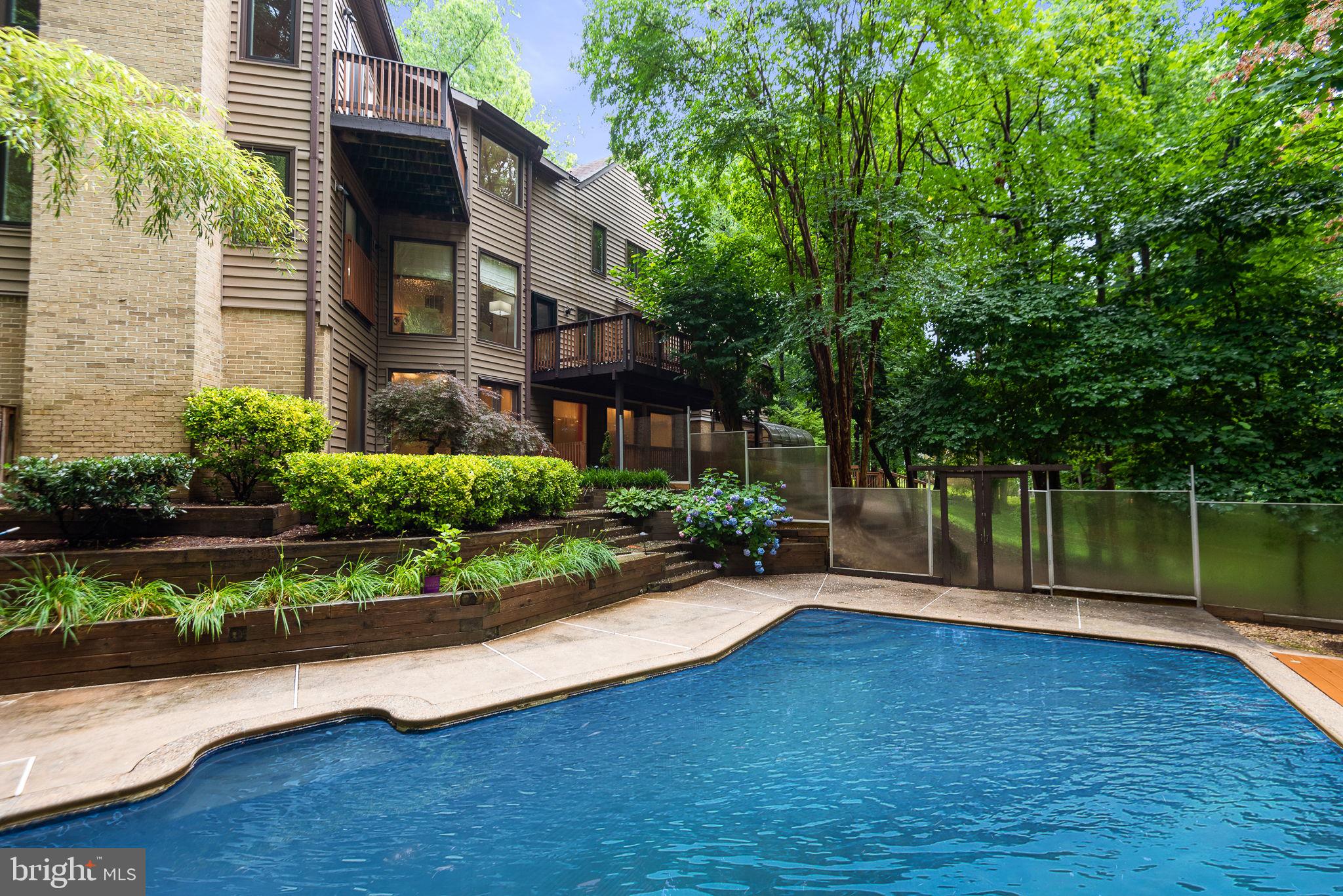 THE PALISADES - Residential