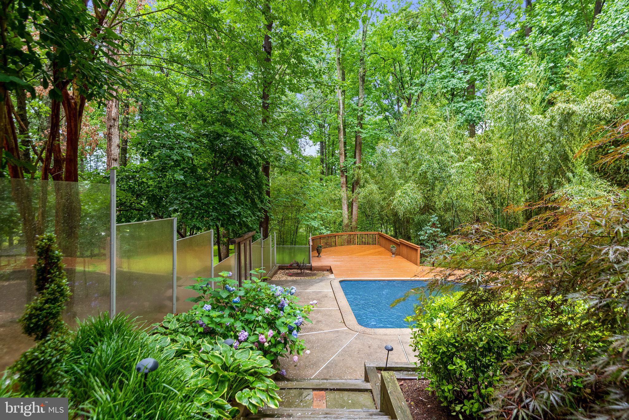 THE PALISADES - Residential