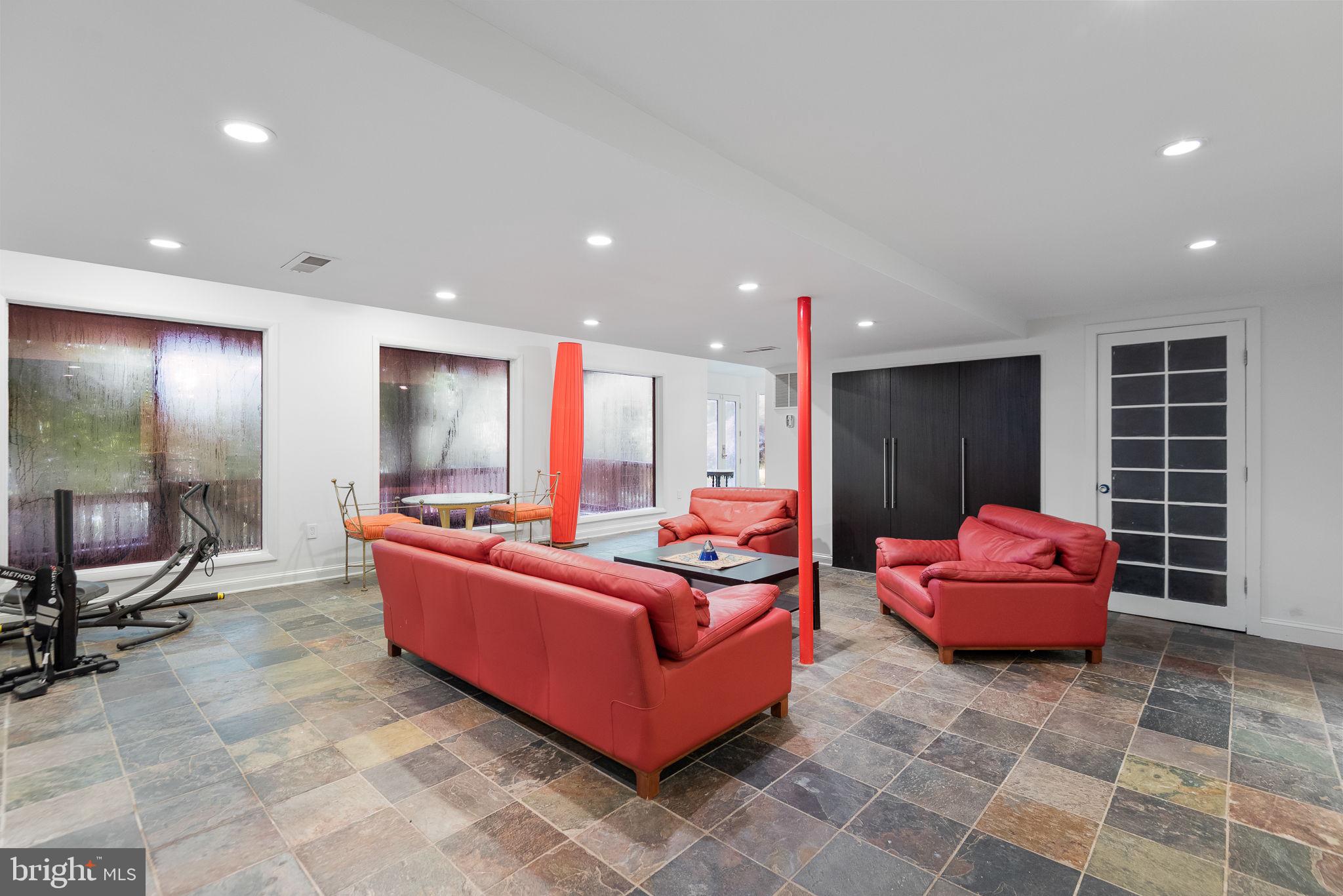 THE PALISADES - Residential