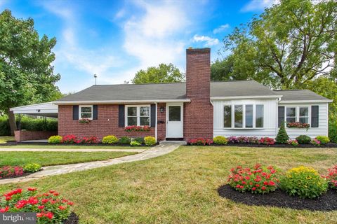 22 RITA MARIE AVENUE LITTLESTOWN PA 17340