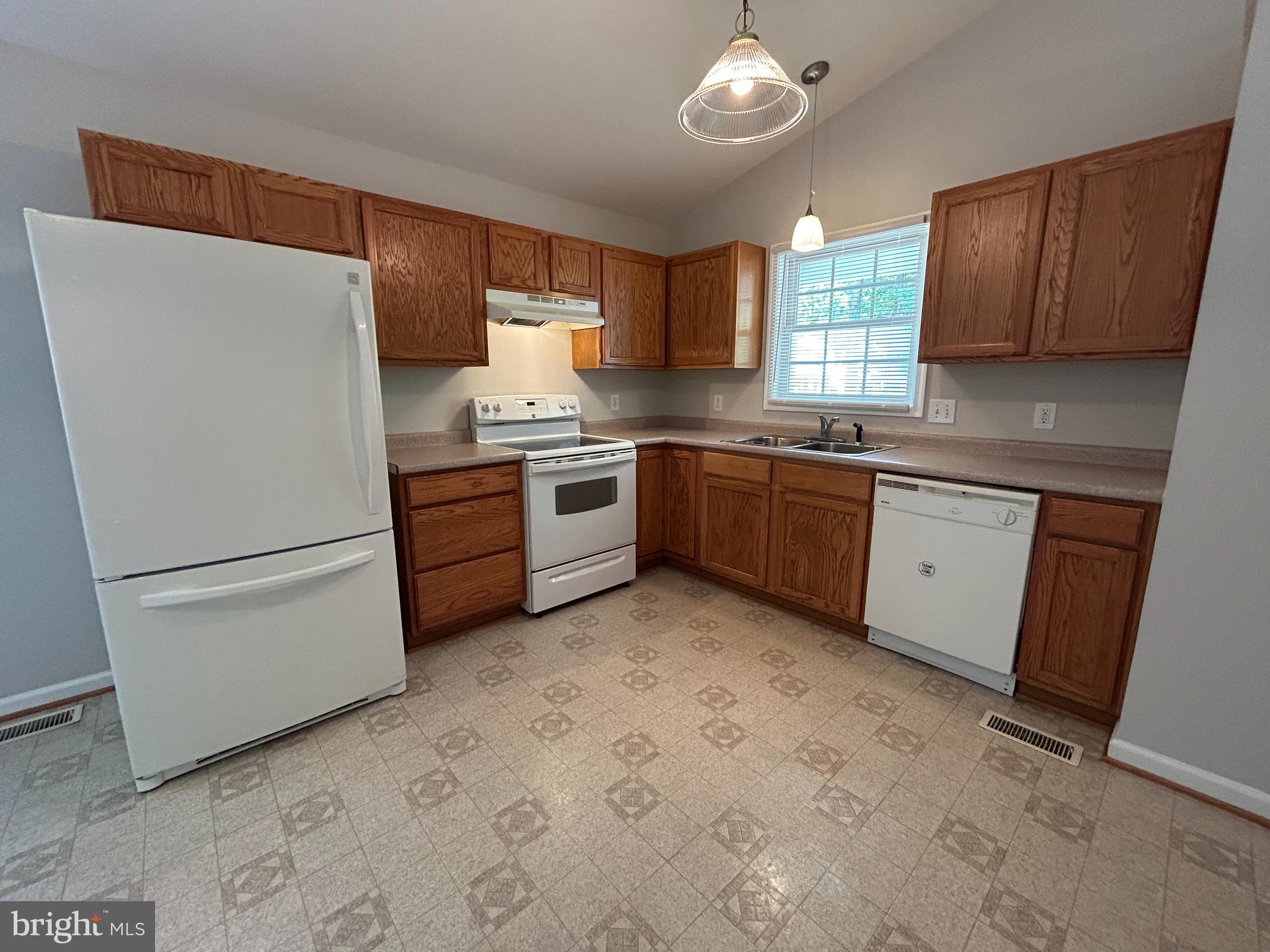 WESTMORELAND - Residential Lease