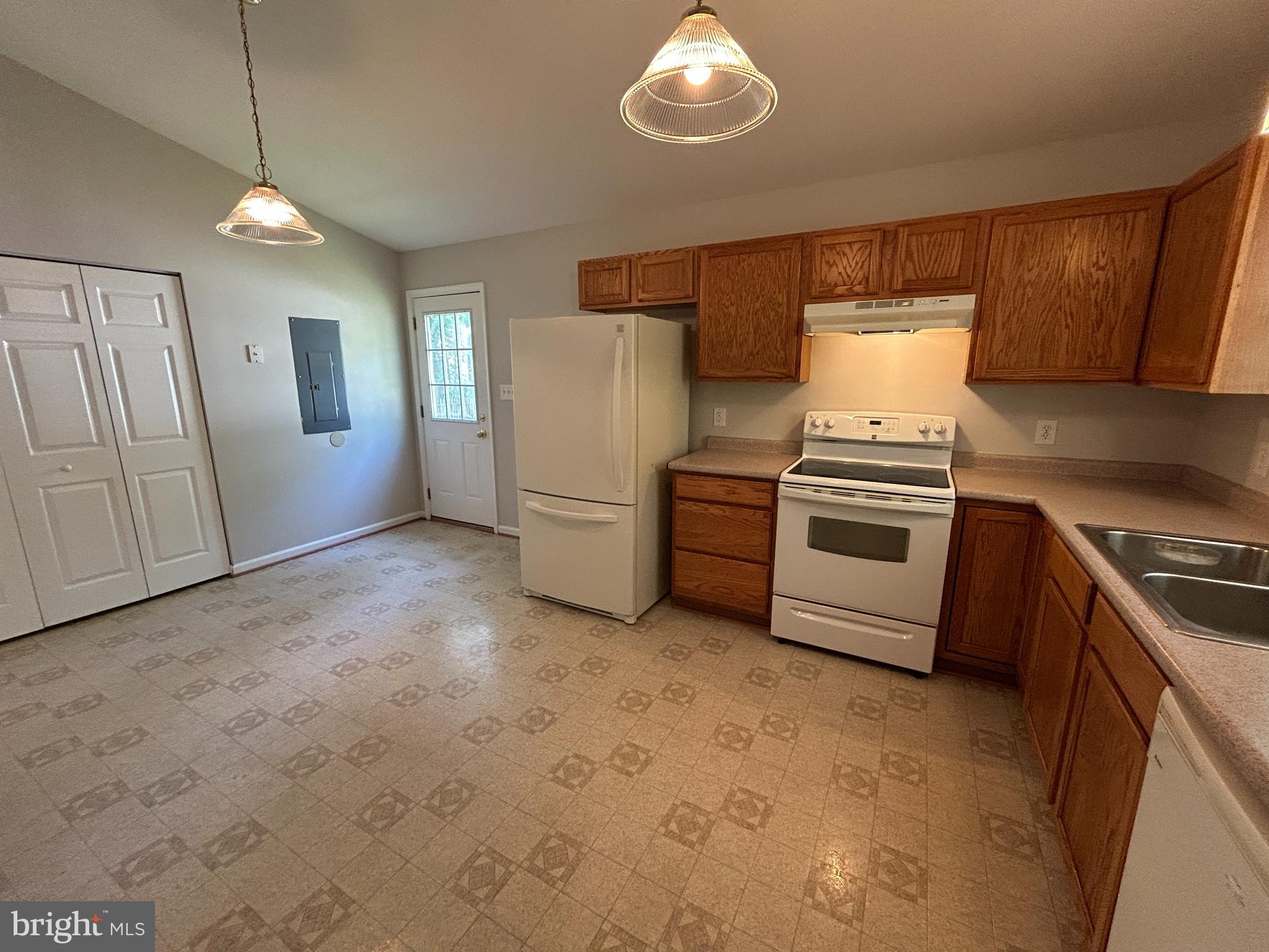 WESTMORELAND - Residential Lease