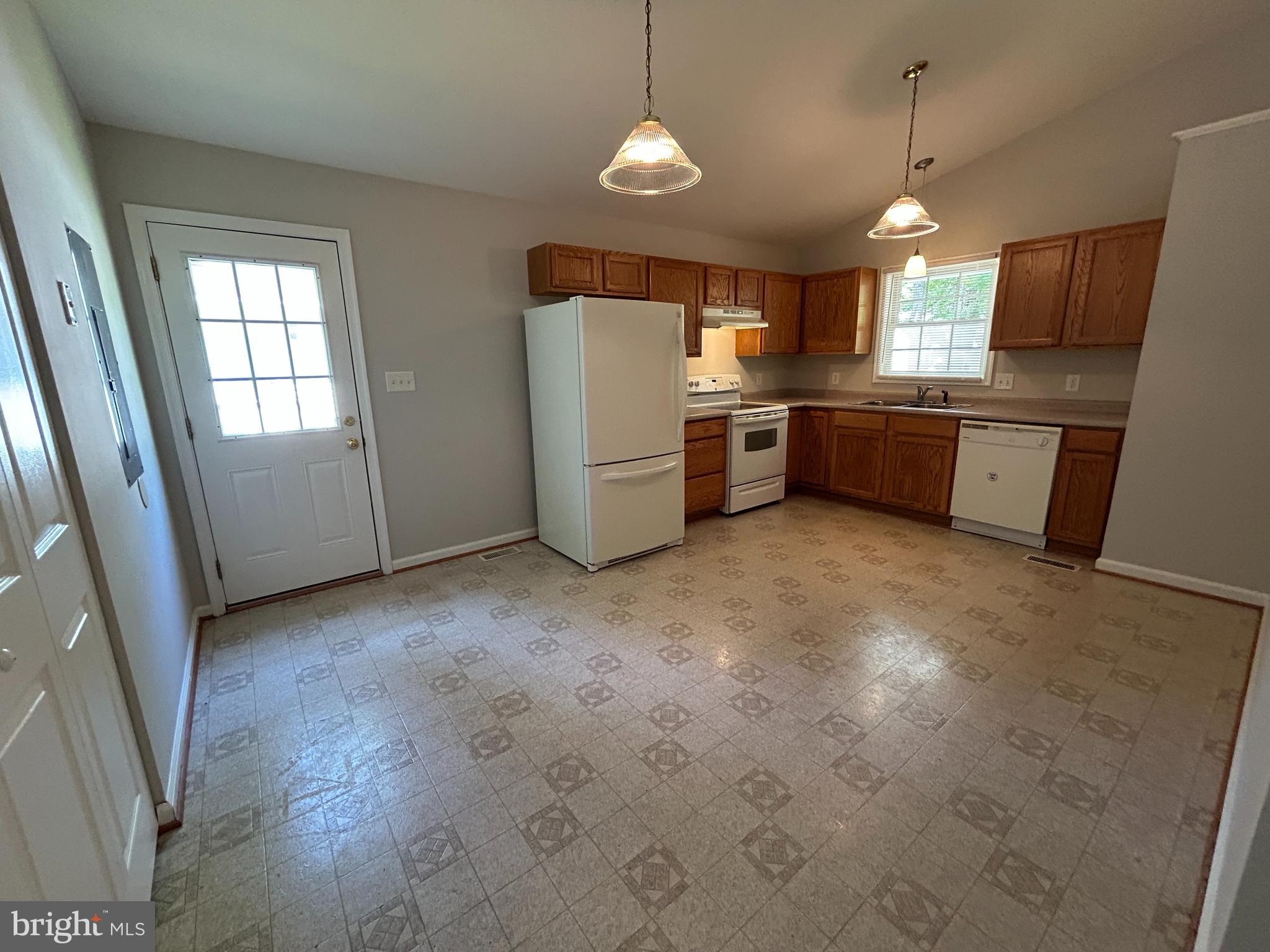 WESTMORELAND - Residential Lease