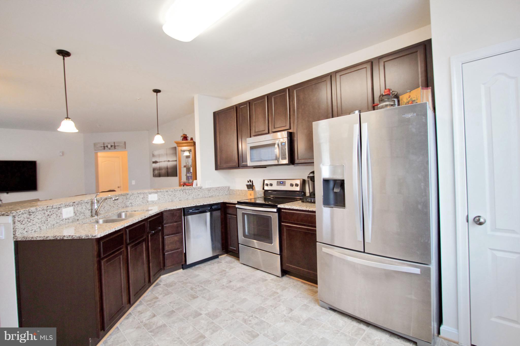 RESIDENCES AT WILDEWOOD - Residential Lease