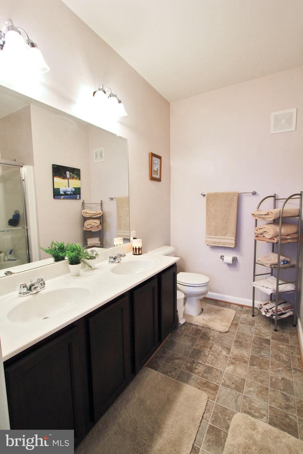 RESIDENCES AT WILDEWOOD - Residential Lease