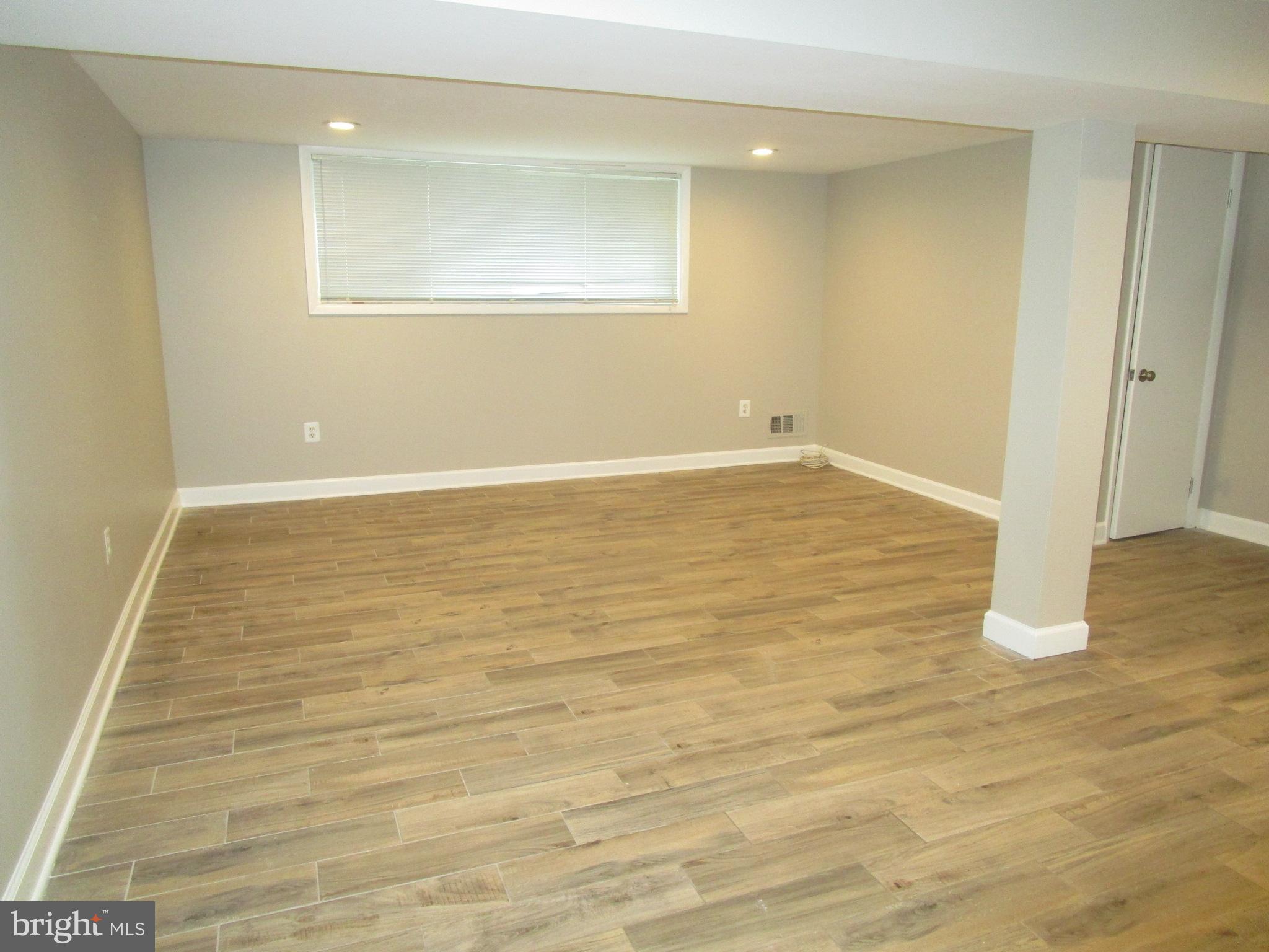 BIRCHWOOD CITY - Residential Lease