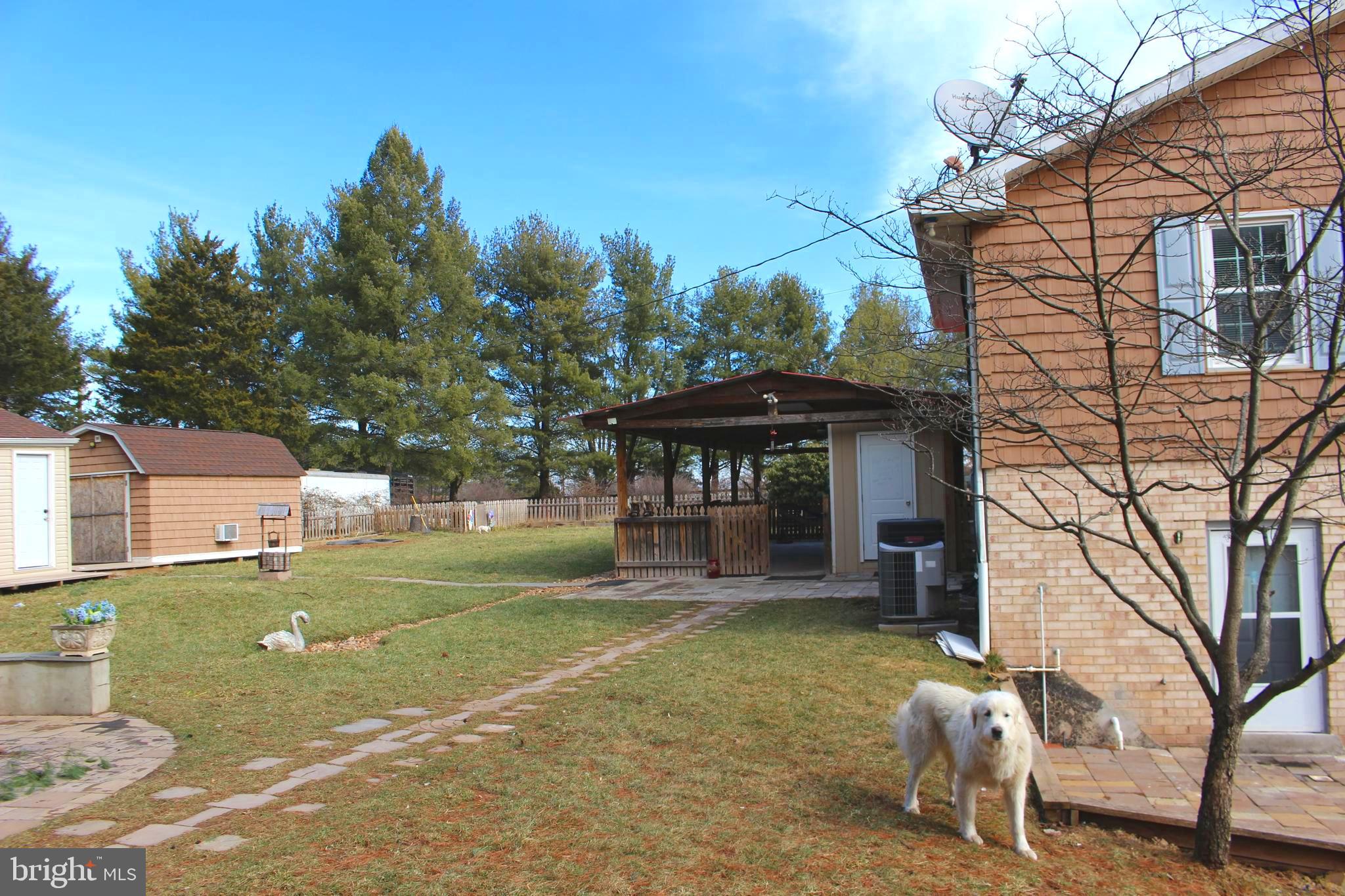 THE KNOLLS - Residential