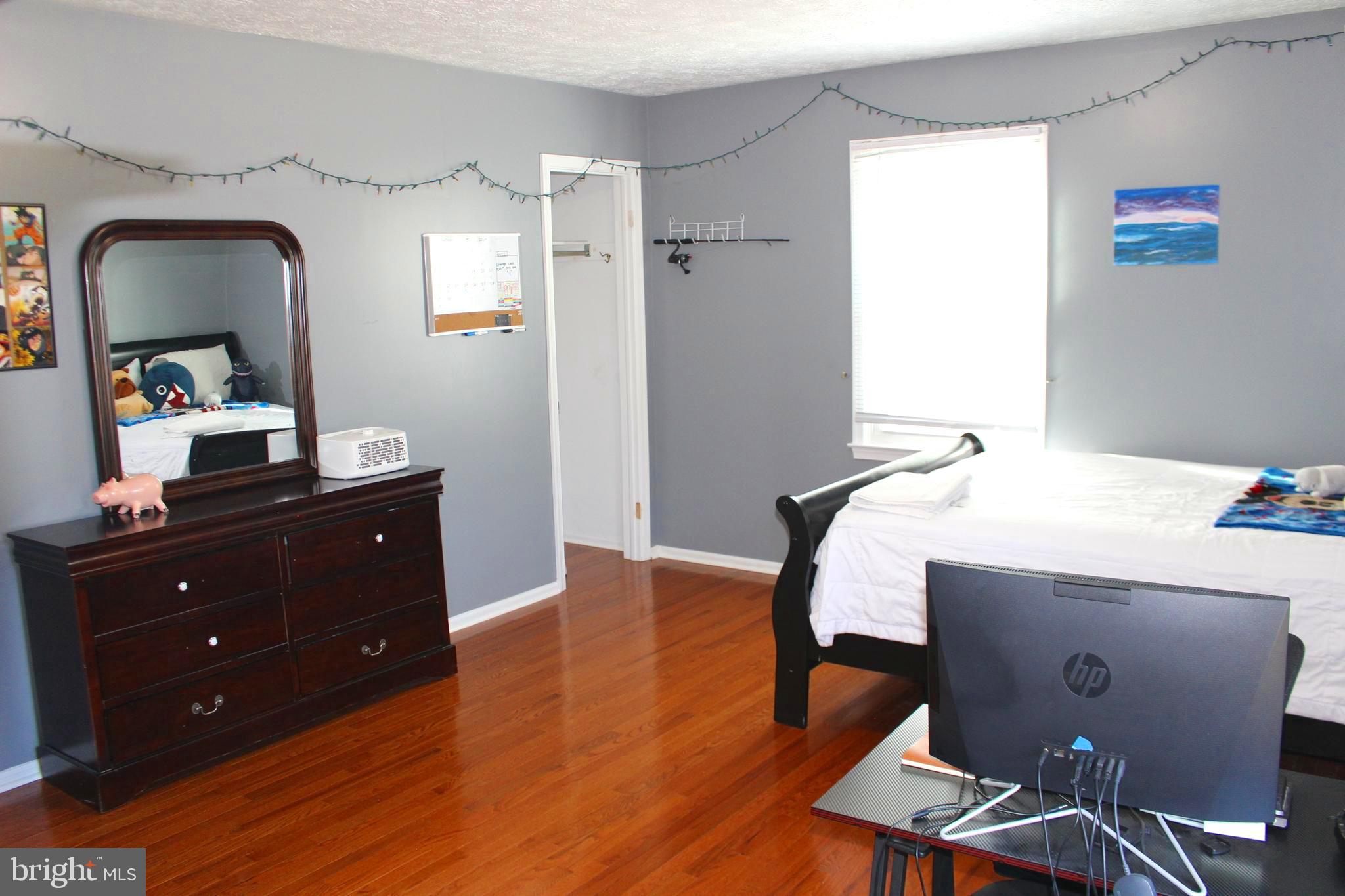 THE KNOLLS - Residential