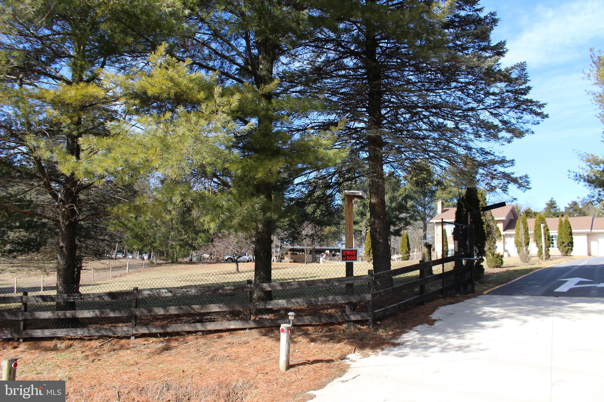 THE KNOLLS - Residential