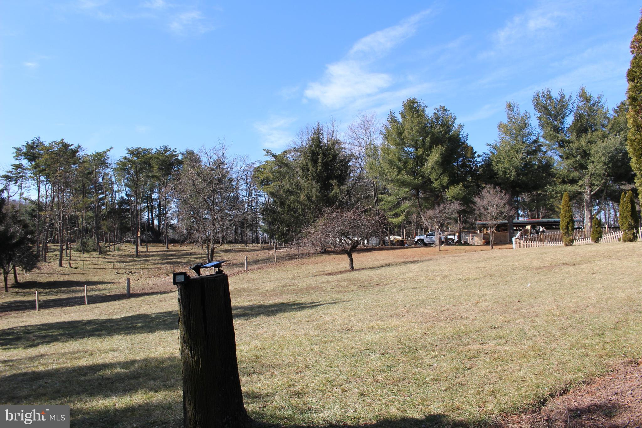 THE KNOLLS - Residential