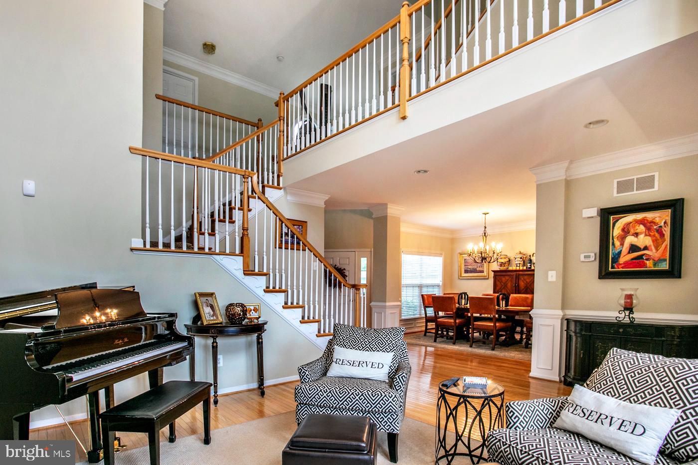 RIVERCREST - Residential