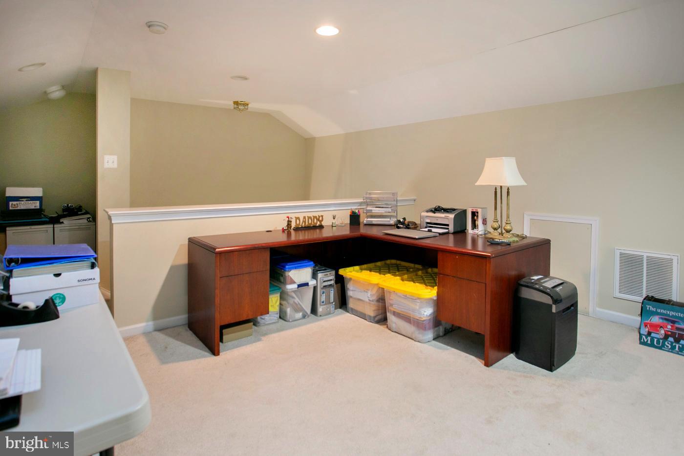 RIVERCREST - Residential