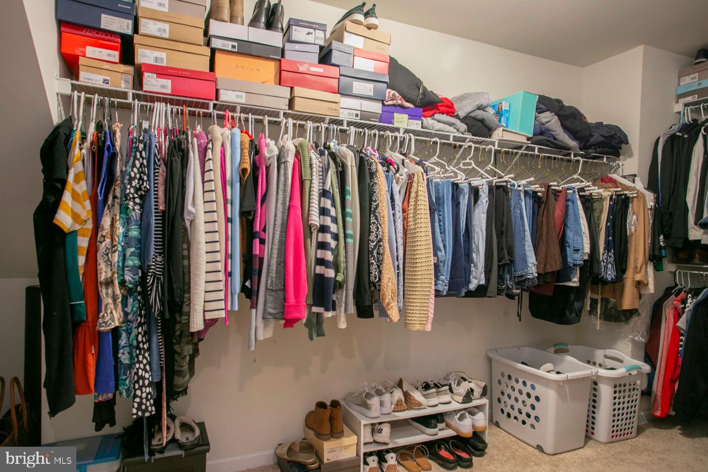 RIVERCREST - Residential