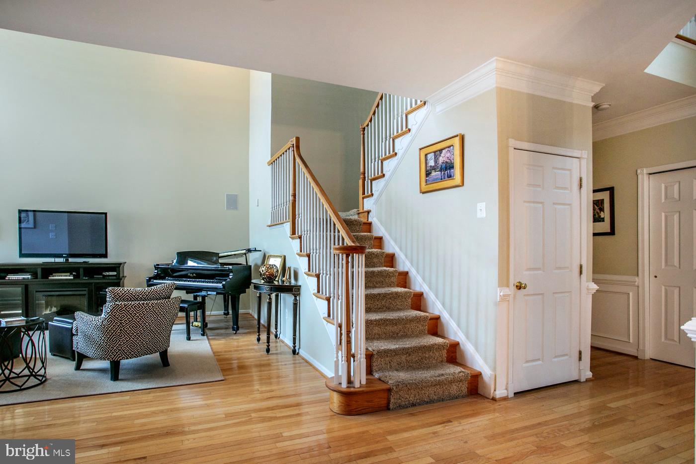 RIVERCREST - Residential