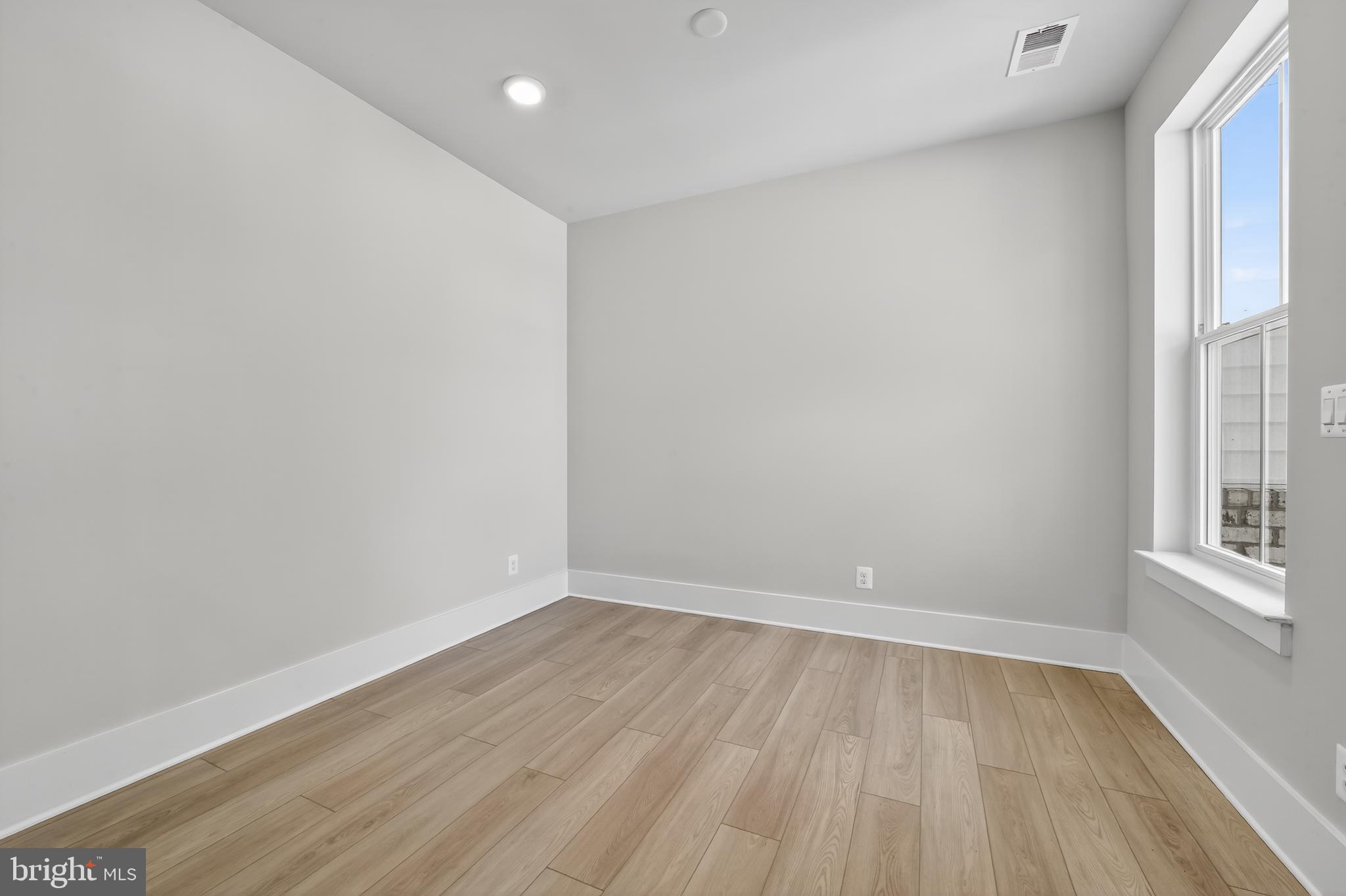 VICTORIA PARK - Residential