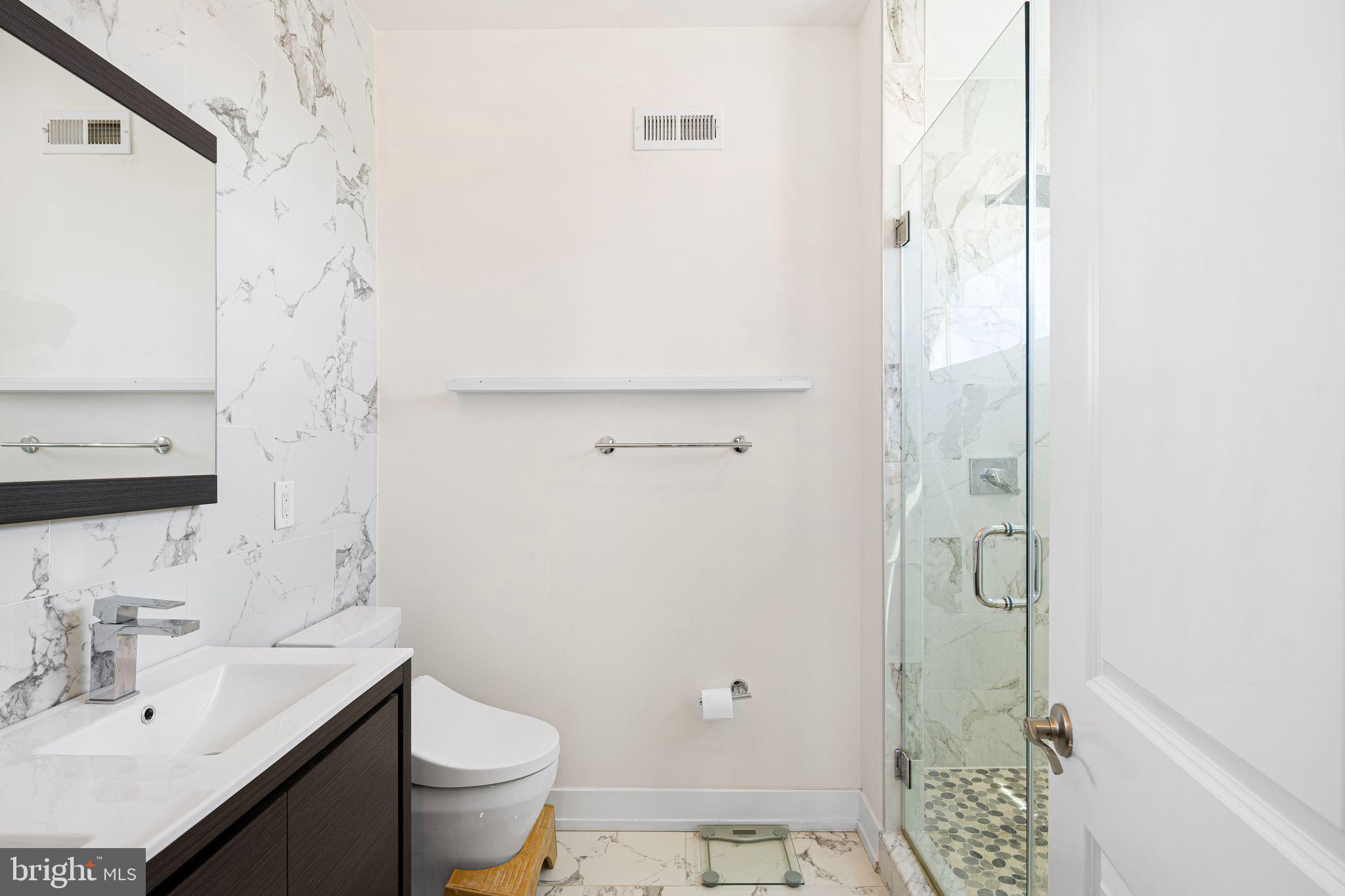 POINT BREEZE - Residential