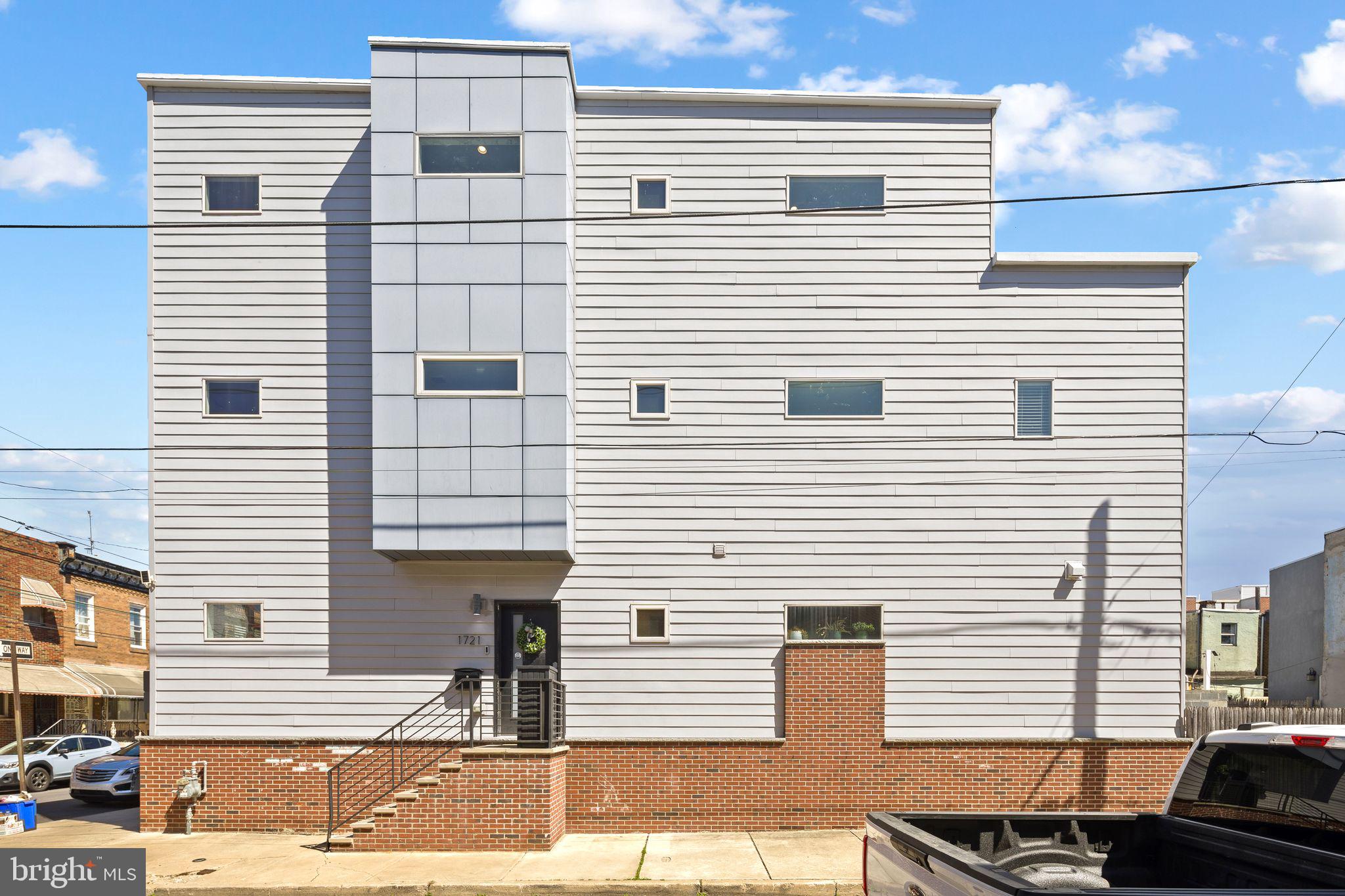 POINT BREEZE - Residential